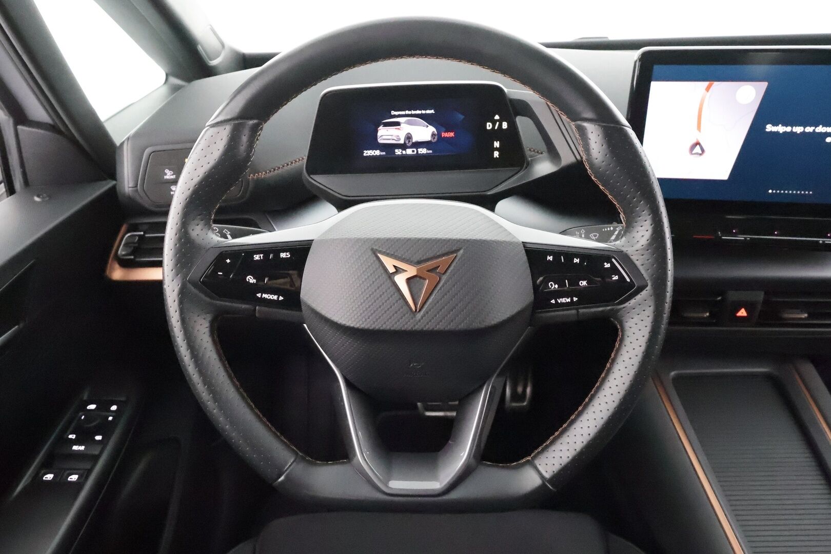 CUPRA Born 2023 150 kW * ILP / ACC / LED / P.kamera / Navi / Kaistavahti / Digimittaristo / Ambient-valot * - Kahdet renkaat / Merkkihuollettu! - HULLU BLACKWEEK KORKOTARJOUS 2,49%