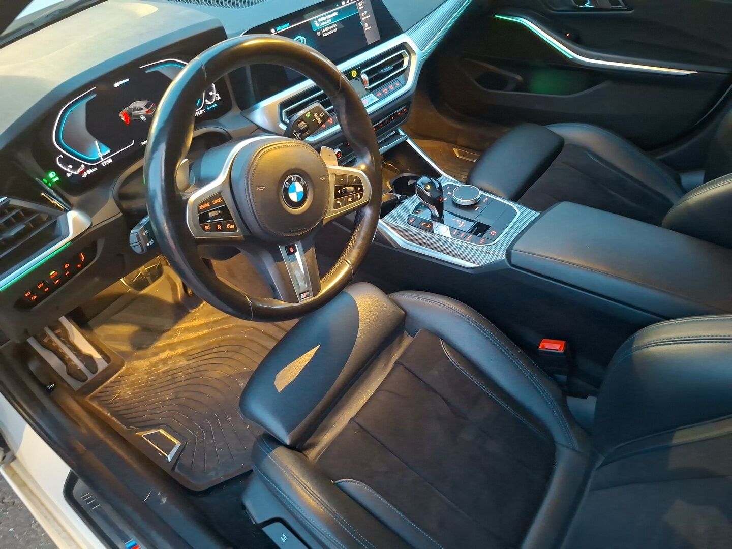 BMW 330 2021 330e xDrive Farmari (AC) 4ov 1998cm3 A - | M-Sport | P-Kamera | Vakkari | Hifi | Ambient | - KORKO VAIN 3,99 %