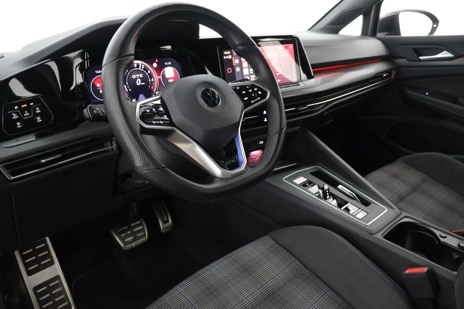 Volkswagen Golf 2022 1.4 GTE Plug-in Hybrid *ACC / Digimittaristo / Kaistavahti / Navi / Ambient / Sporttipenkit / Ratinlämmitin* - *SOH 97% / Juuri leimattu! / 2x Renkaat / Hyvin huollettu / Upea väri* - HULLUT AVAJAISHULINAT KORKOTARJOUS 3,29 %