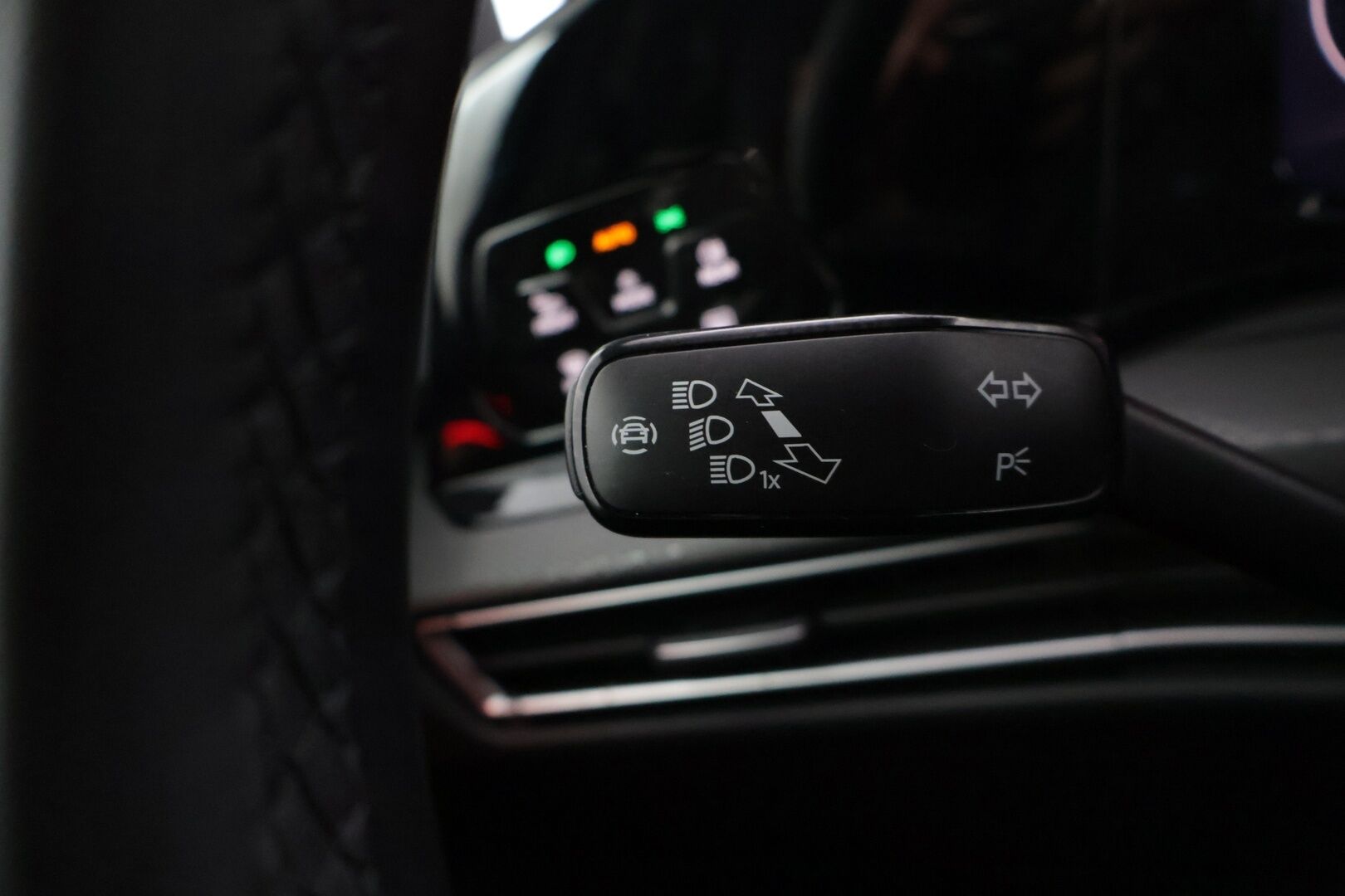 Volkswagen Golf 2022 1.4 GTE Plug-in Hybrid *ACC / Digimittaristo / Kaistavahti / Navi / Ambient / Sporttipenkit / Ratinlämmitin* - *SOH 97% / Juuri leimattu! / 2x Renkaat / Hyvin huollettu / Upea väri* - HULLUT AVAJAISHULINAT KORKOTARJOUS 3,29 %