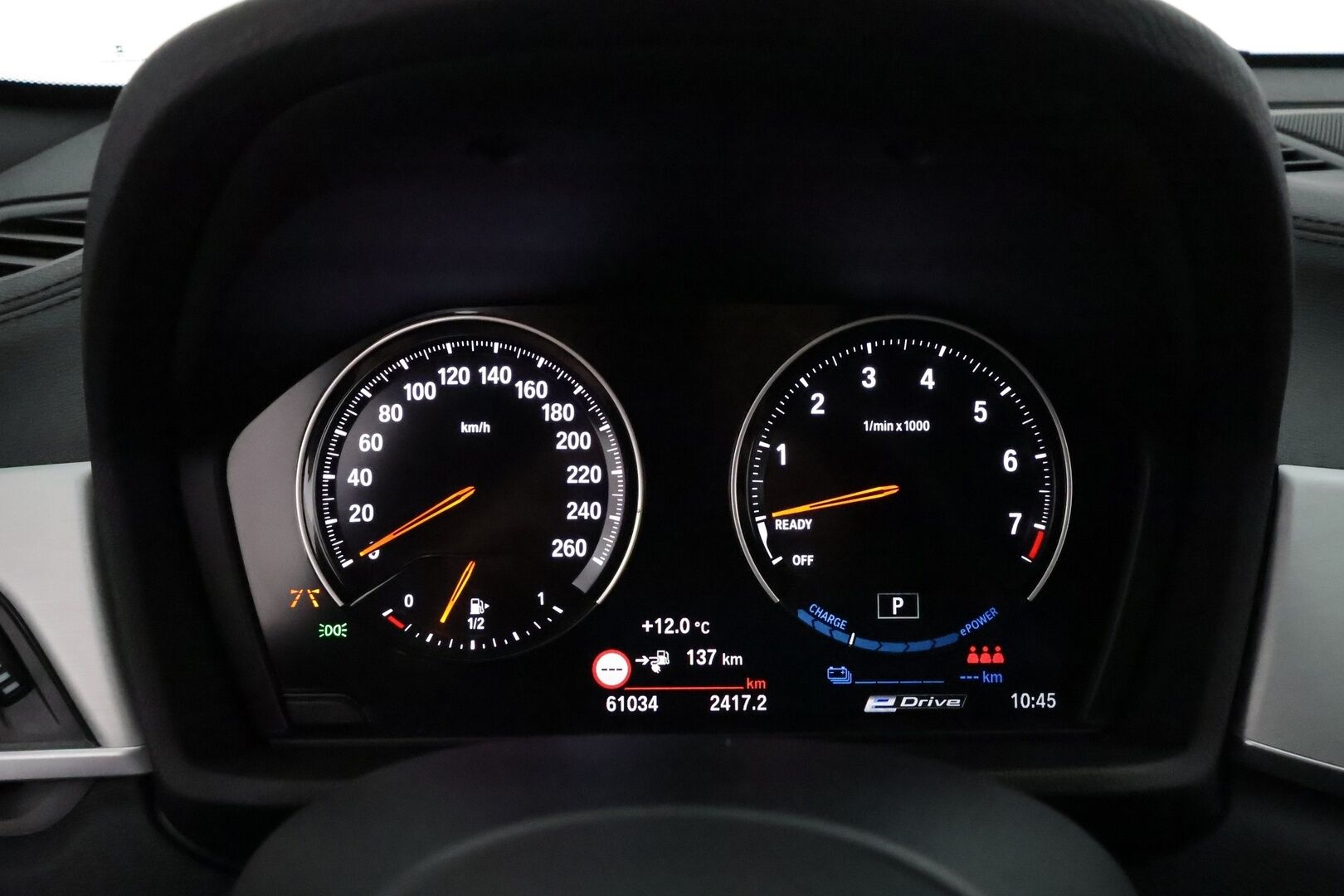 BMW X1 2021 F48 xDrive25e A Charged Edition M Sport *ACC / HUD / Hifi / P.kamera / Adapt.LED / Navi / Sporttinahat* - Akku kuntotarkastettu / Kahdet renkaat aluvanteilla