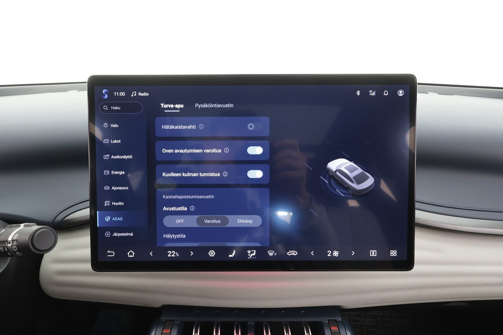 BYD Atto 3 2022 Design * ILP / Panorama / 360 / ACC / LED / Sähköpenkit / Navi / Kaistavahti / Keyless * - 2x Latauskaapelit / Kahet renkaat aluvanteilla - HULLUT AVAJAISHULINAT KORKOTARJOUS 3,29 %