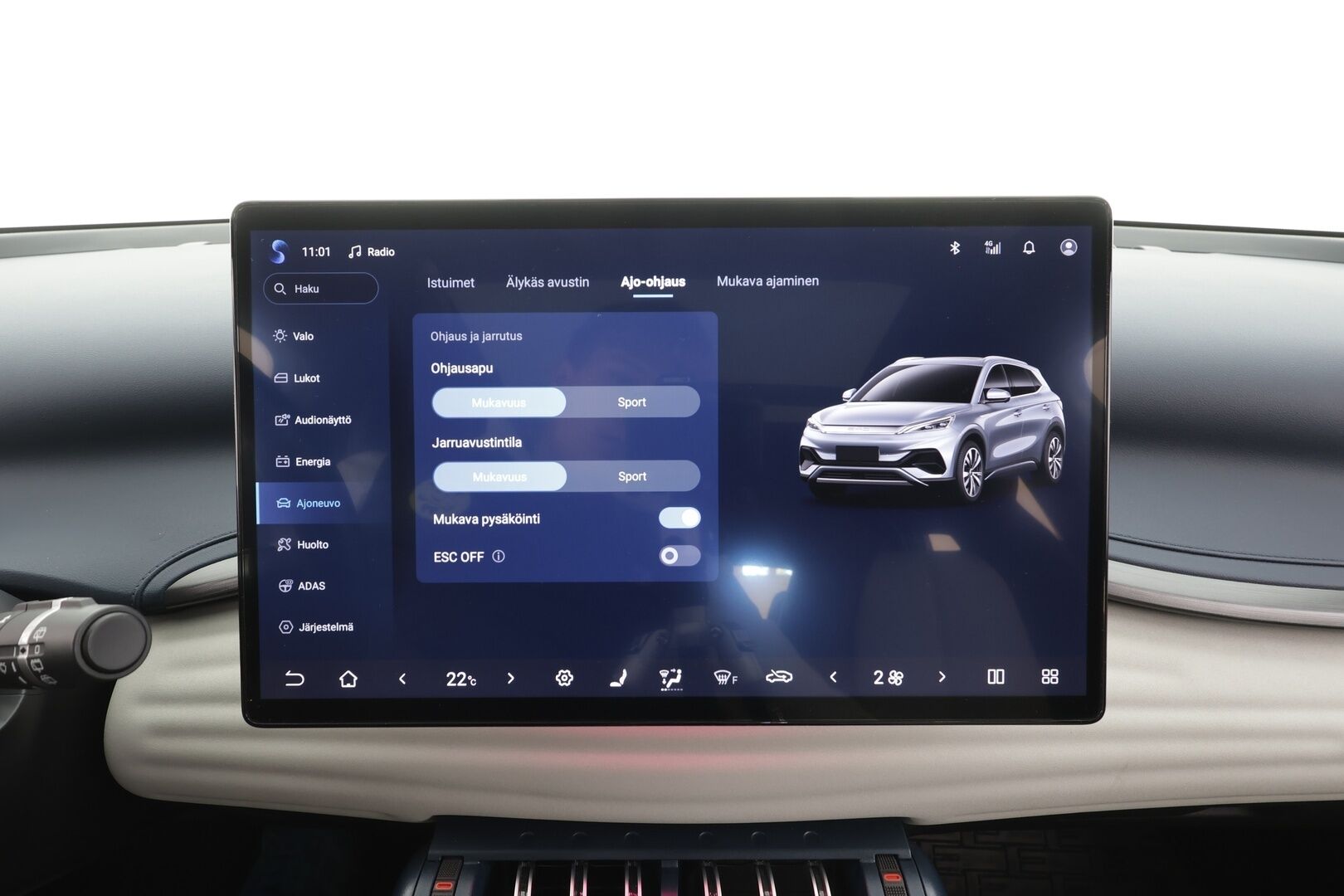 BYD Atto 3 2022 Design * ILP / Panorama / 360 / ACC / LED / Sähköpenkit / Navi / Kaistavahti / Keyless * - 2x Latauskaapelit / Kahet renkaat aluvanteilla - HULLUT AVAJAISHULINAT KORKOTARJOUS 3,29 %