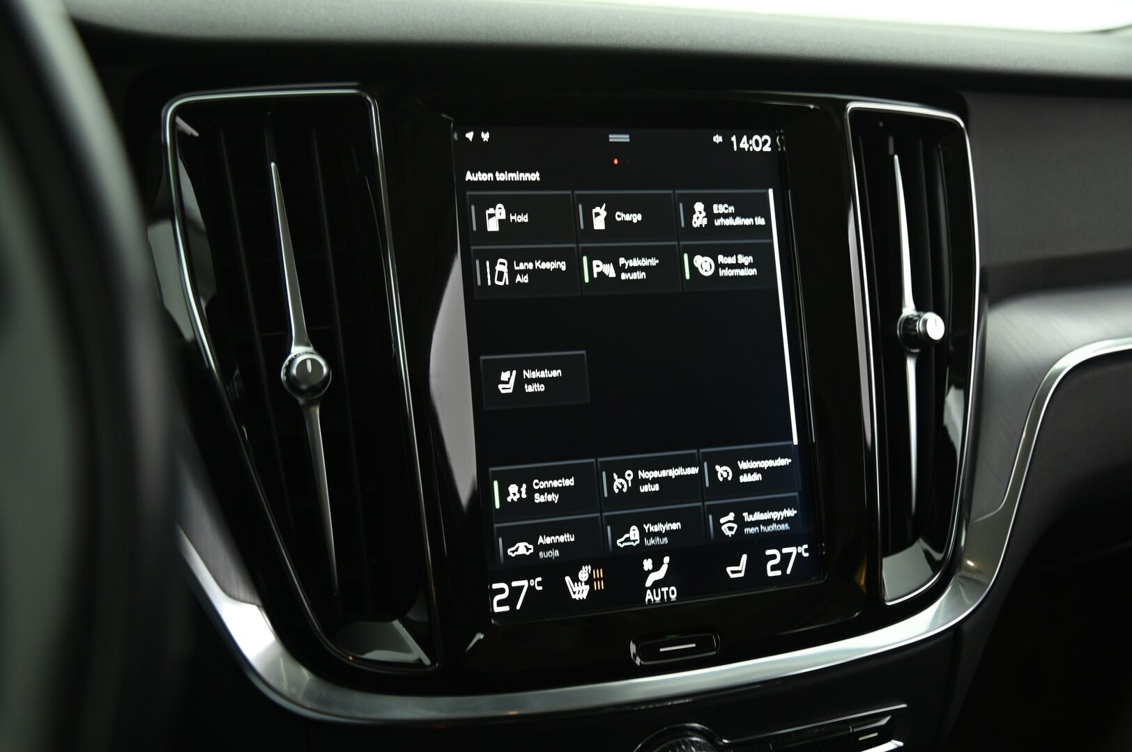 Volvo V60 2020 T8 TwE Momentum AWD aut. - ACC / Webasto / VOC / Carplay / Tutkat / FULL-LED High Beam / Koukku / Jakopää tehty / Juuri huolettu