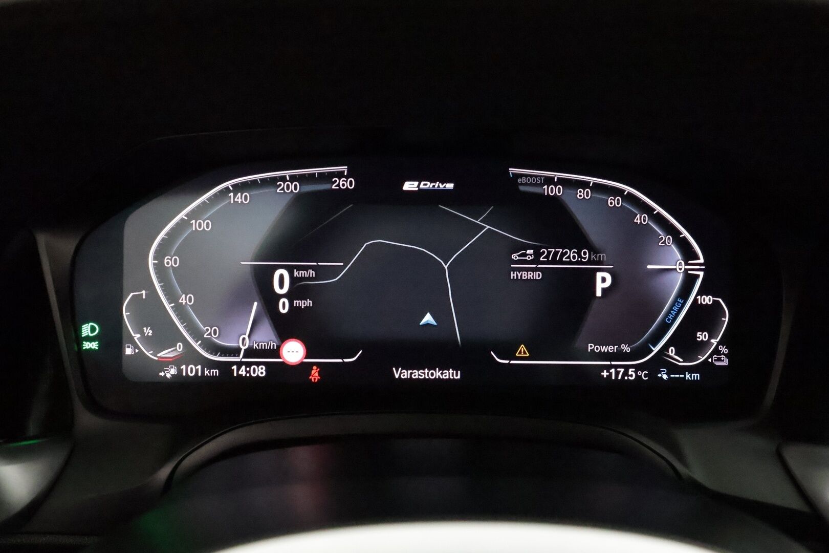 BMW 330E 2020 G20 Sedan 330e A Charged Edition M Sport **Vakkari / Sporttipenkit / P.tutkat / Digimittaristo / Nahka-Alcantara** - Kahdet renkaat aluvanteilla