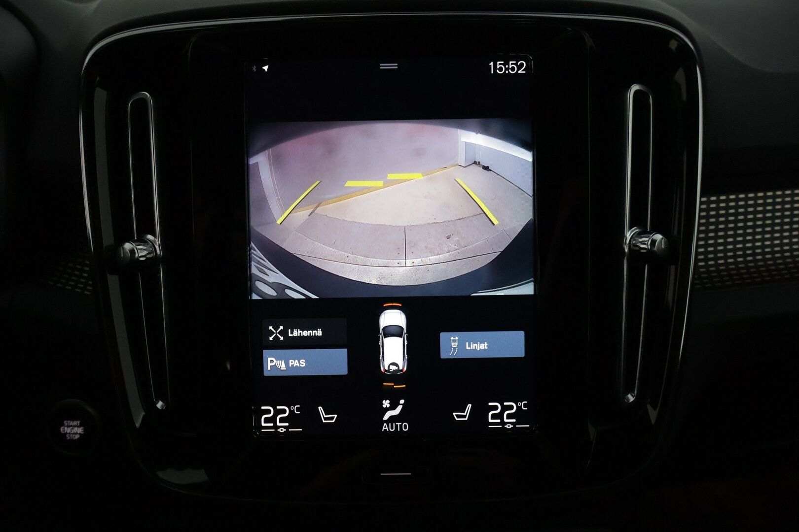 Volvo XC40 2022 T5 Recharge TwE R-Design aut - | R-Design | Pilot Assist | P.kamera | Full-LED | KeyLessGo | VOC | Sportpenkit | SENSUS | Apple&Android | Sähk.takaluukku | SOH 90% |