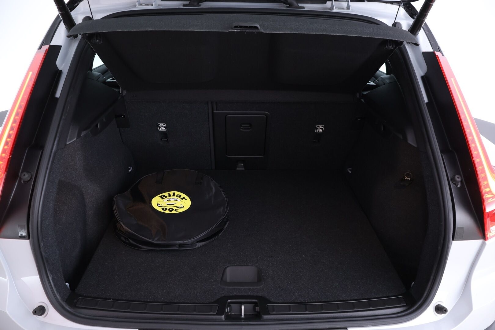 Volvo XC40 2022 T5 Recharge TwE R-Design aut. *Adapt.Vakkari / Sporttipenkit / Peruutuskamera / KeylessGo / Sähköluukku* - HULLUT VÄLIPÄIVÄT KORKOTARJOUS 2,49%