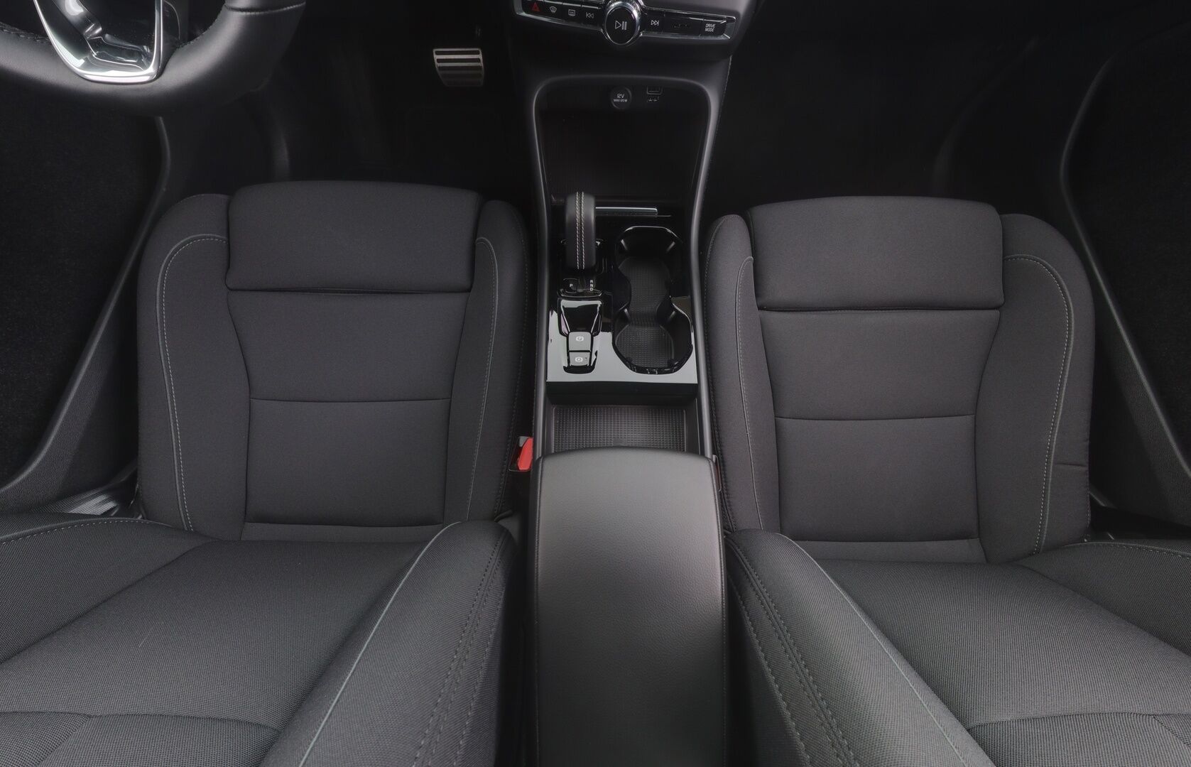 Volvo XC40 2022 T5 Recharge TwE R-Design aut. *Adapt.Vakkari / Sporttipenkit / Peruutuskamera / KeylessGo / Sähköluukku* - HULLUT VÄLIPÄIVÄT KORKOTARJOUS 2,49%