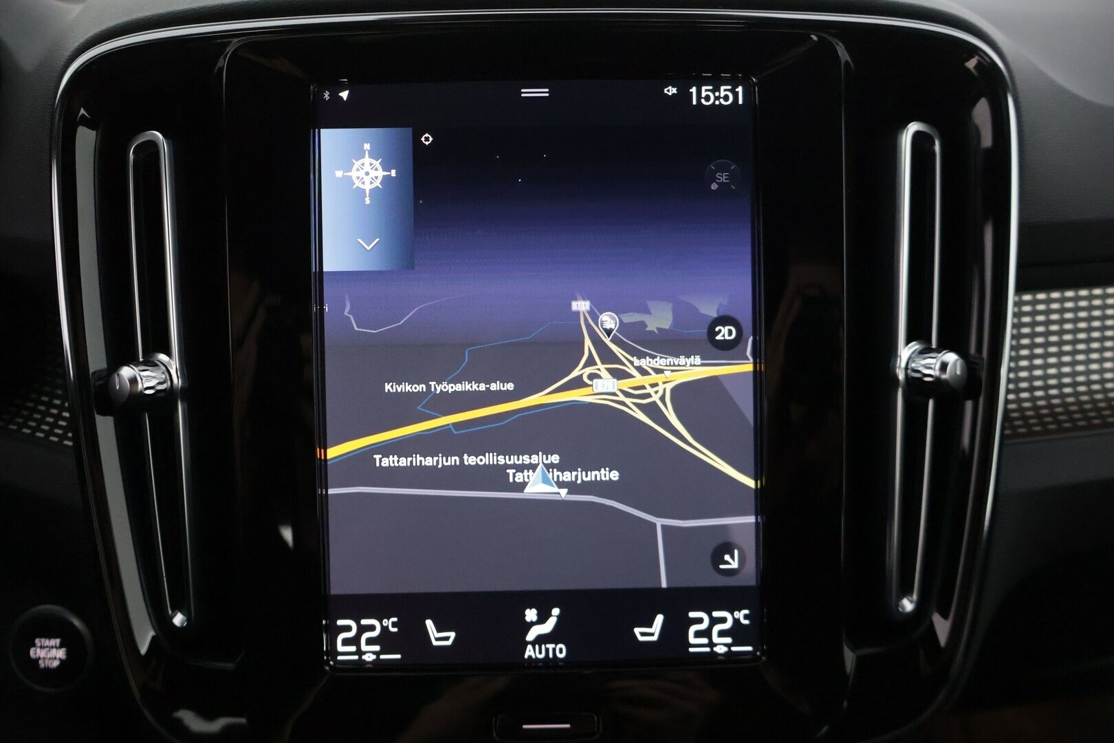 Volvo XC40 2022 T5 Recharge TwE R-Design aut - | R-Design | Pilot Assist | P.kamera | Full-LED | KeyLessGo | VOC | Sportpenkit | SENSUS | Apple&Android | Sähk.takaluukku | SOH 90% |