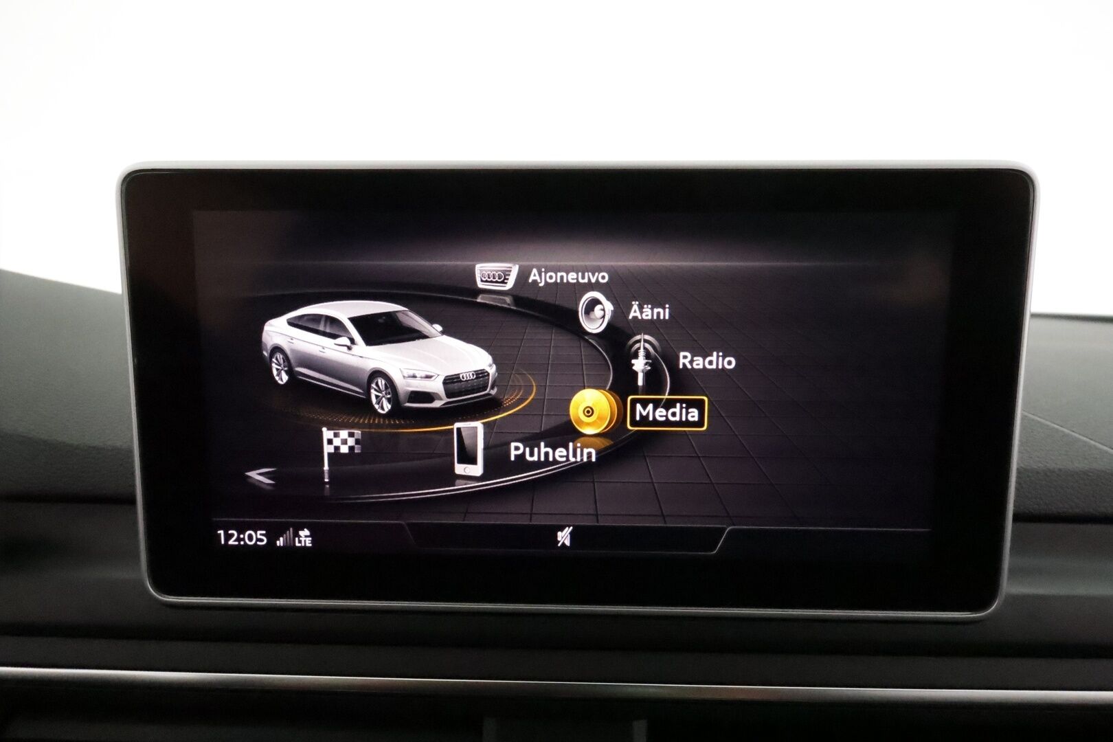 Audi A5 2018 Sportback 2,0 TFSI 185 kW quattro S tronic S-line **Webasto / Koukku / Adapt.Vakkari / LED / P.Tutkat / Sporttipenkit** - 3,99 % KORKOTARJOUS TÄHÄN AUTOON - Kahdet Renkaat