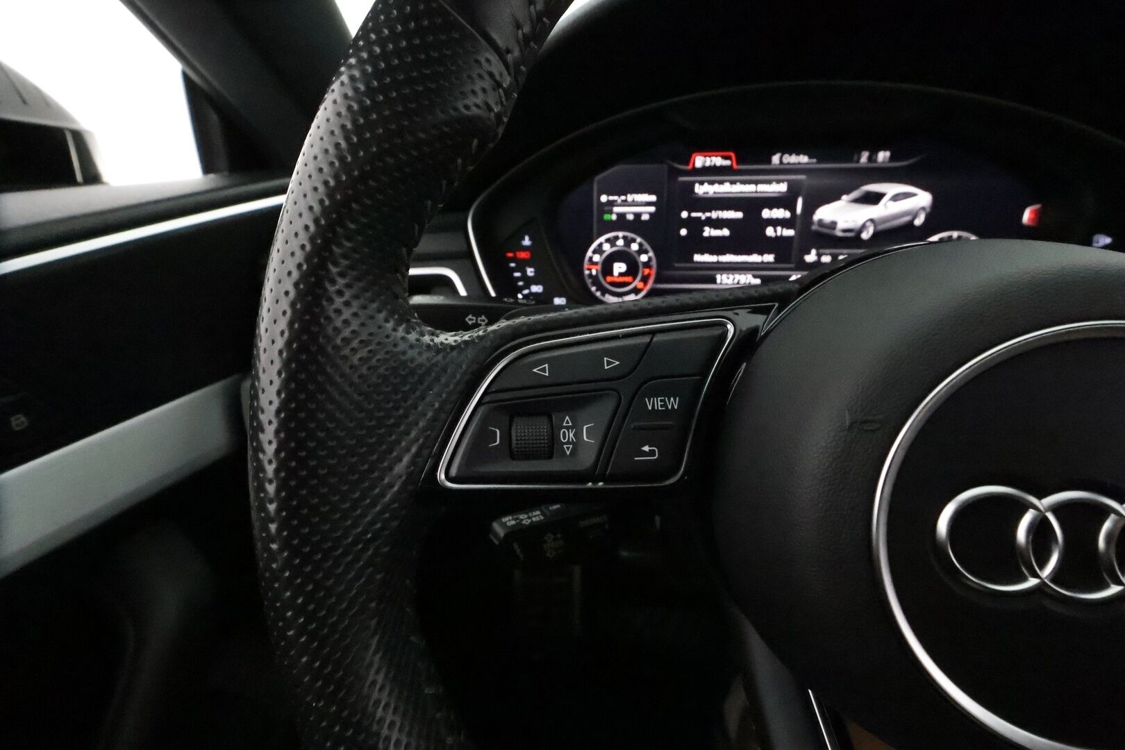 Audi A5 2018 Sportback 2,0 TFSI 185 kW quattro S tronic S-line **Webasto / Koukku / Adapt.Vakkari / LED / P.Tutkat / Sporttipenkit** - 3,99 % KORKOTARJOUS TÄHÄN AUTOON - Kahdet Renkaat