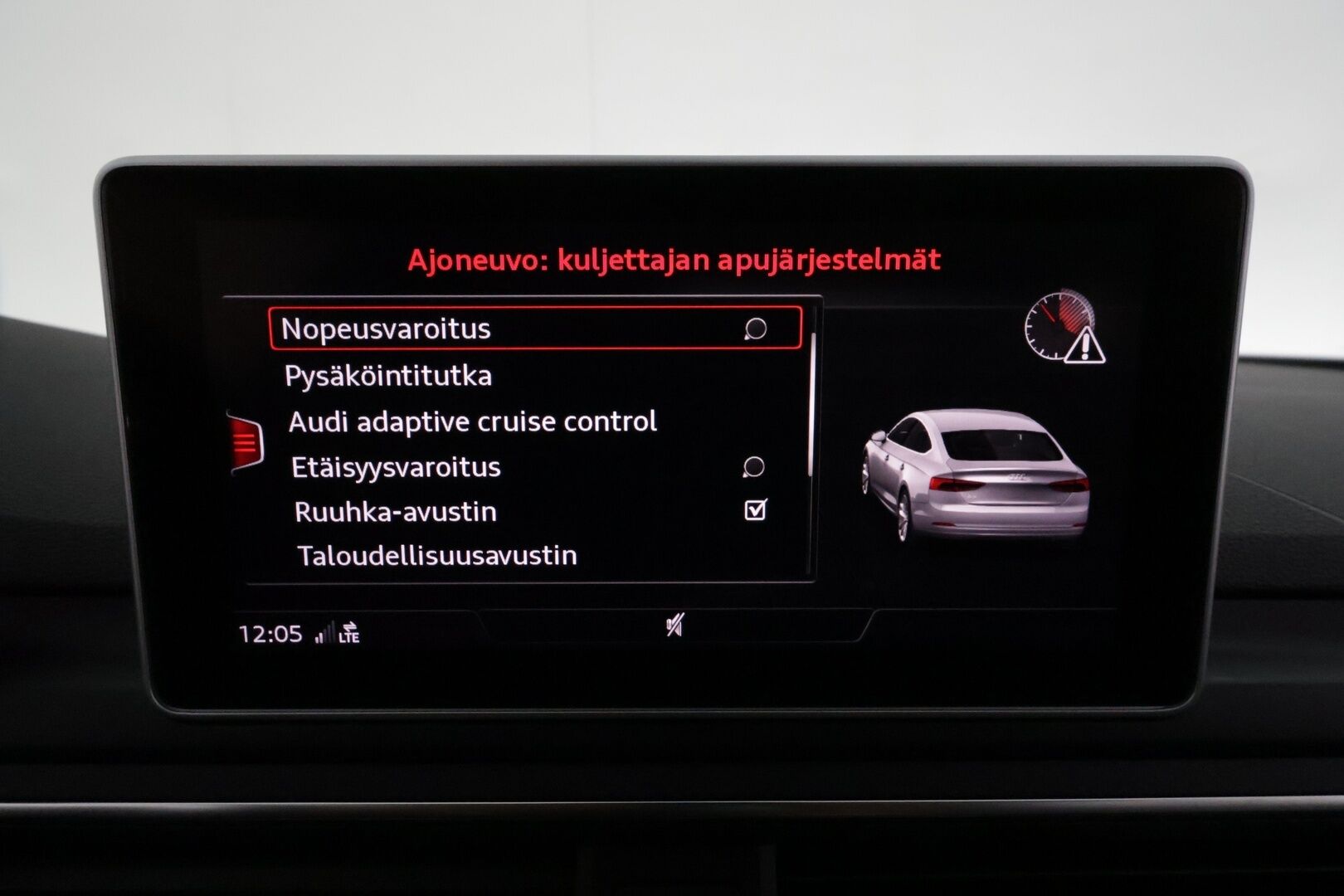 Audi A5 2018 Sportback 2,0 TFSI 185 kW quattro S tronic S-line **Webasto / Koukku / Adapt.Vakkari / LED / P.Tutkat / Sporttipenkit** - 3,99 % KORKOTARJOUS TÄHÄN AUTOON - Kahdet Renkaat