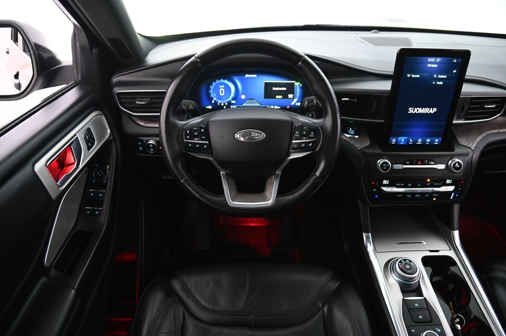 Ford Explorer 2020 3,0 V6 Ecoboost 457hv PHEV A10 AWD Platinum 5-ovinen ** ACC / Ilmastoidut nahat  / 360° / BLIS / - * Panorama / Vetokoukku / Lämmitettävä tuulilasi* 