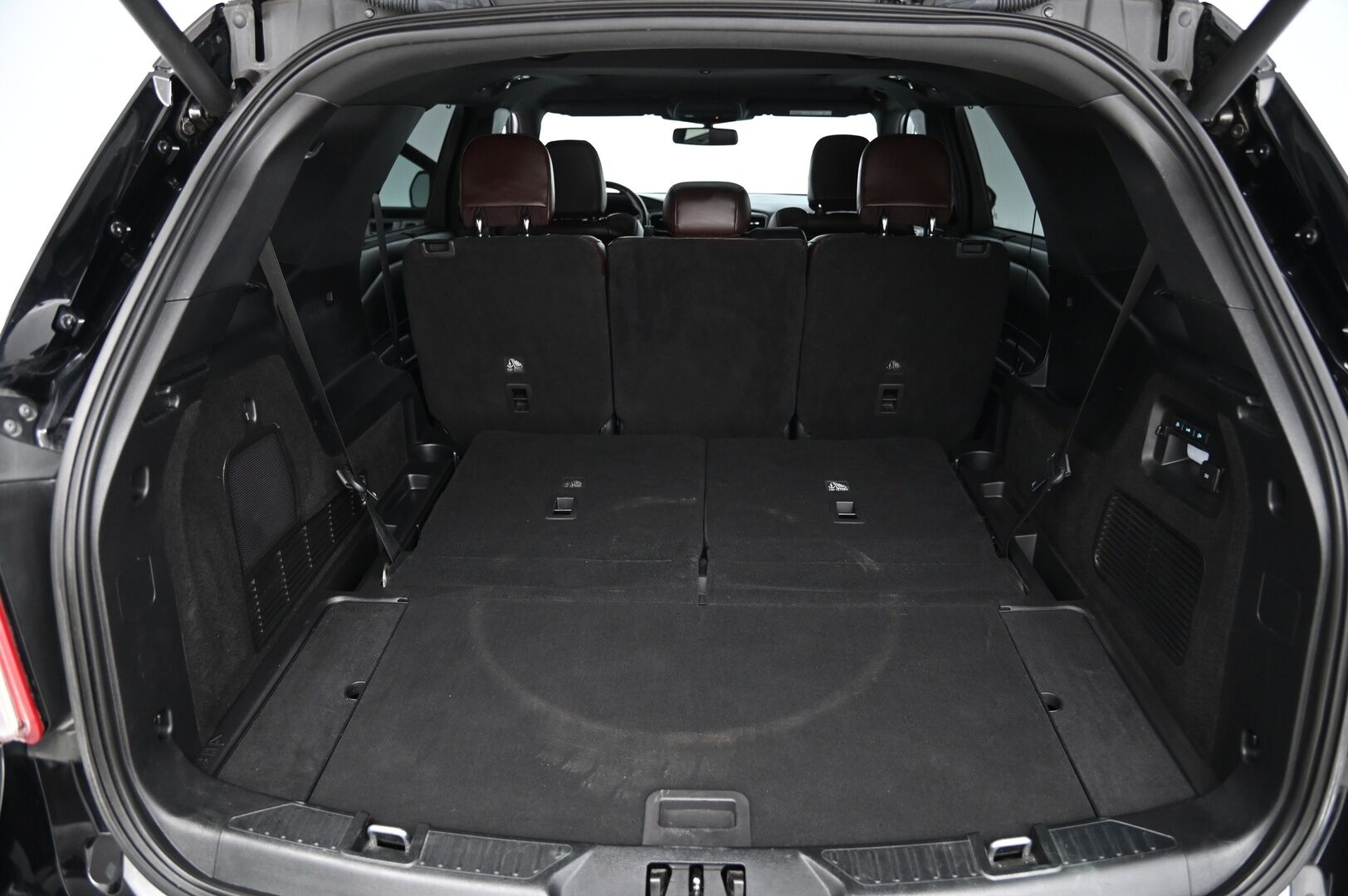 Ford Explorer 2020 3,0 V6 Ecoboost 457hv PHEV A10 AWD Platinum 5-ovinen ** ACC / Ilmastoidut nahat  / 360° / BLIS / - * Panorama / Vetokoukku / Lämmitettävä tuulilasi* 