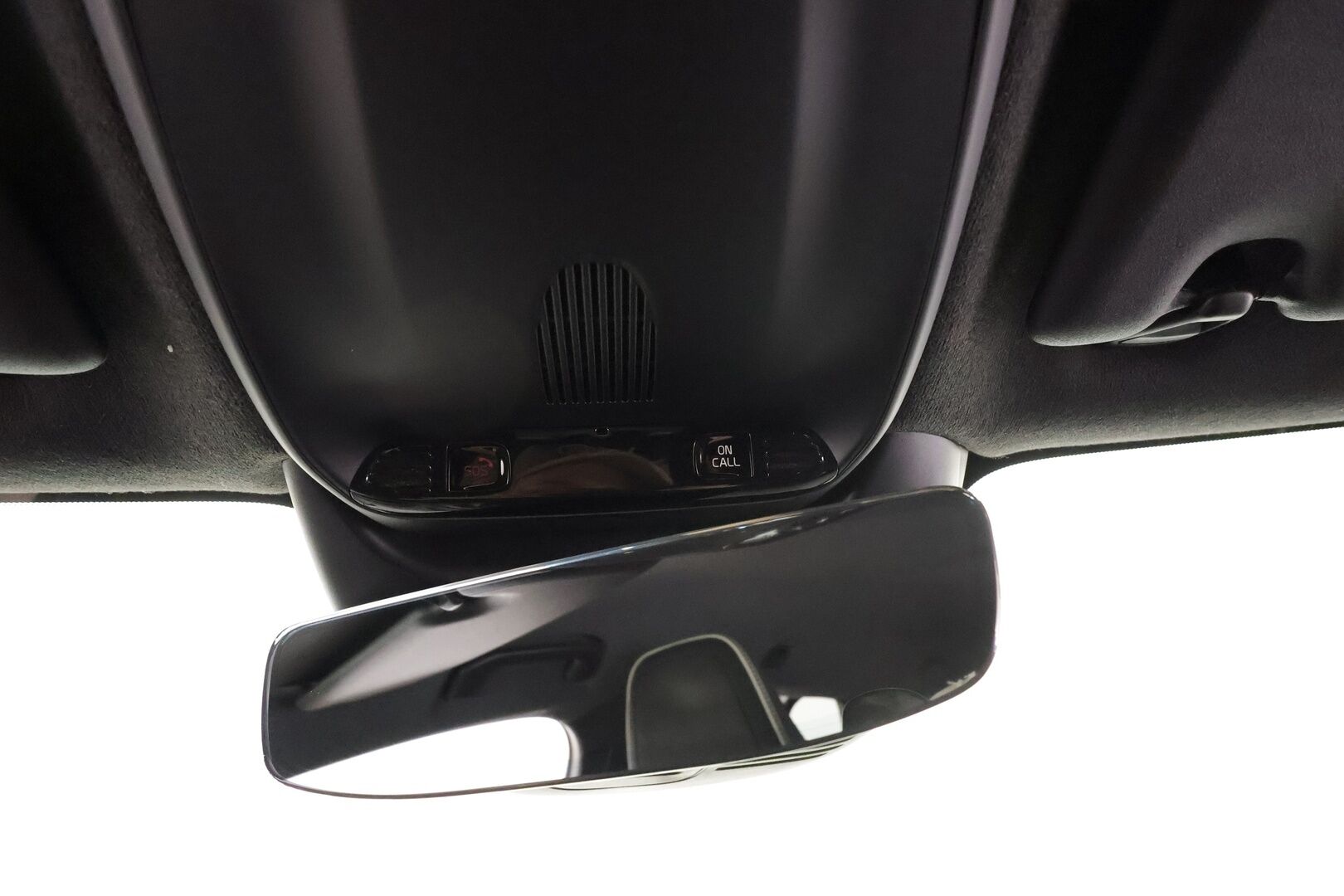 Volvo XC40 2021 T4 TwE R-Design aut * ACC / Webasto / P.kamera / Muistipenkki / H&K / Koukku / BLIS / Keyless / Sähköluukku * - Kahdet renkaat aluvanteilla / Merkkihuollettu