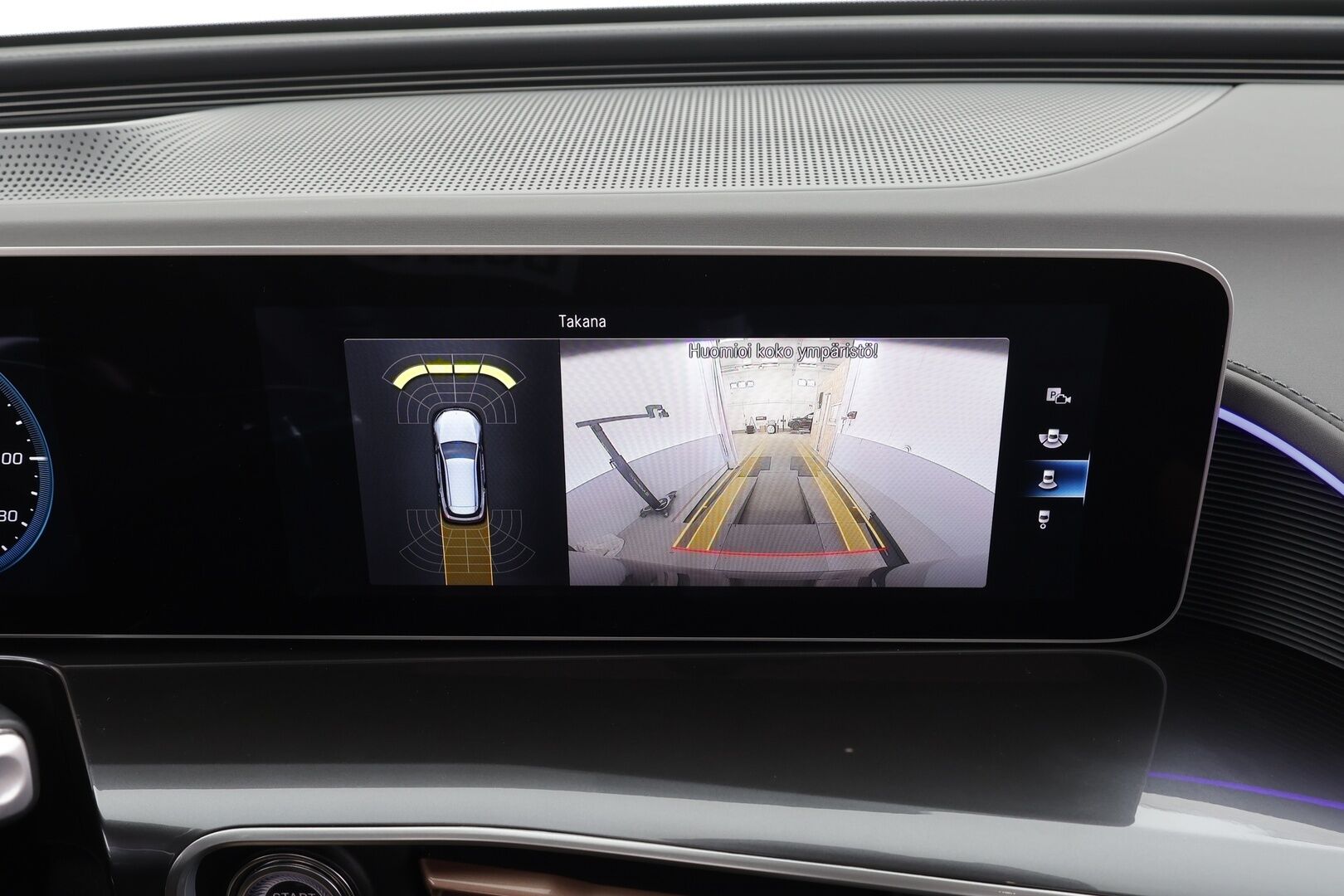 Mercedes-Benz EQC 2020 400 4Matic Edition AMG - | Distronic | Lisälämmitin | Koukku | Burmester | HUD | Osasähköt  Widescreen | LED | Lasikattoluukku | Ilmastoidut&Hierovat Sporttinahat | P.Kamera | Kahdet Renkaat |