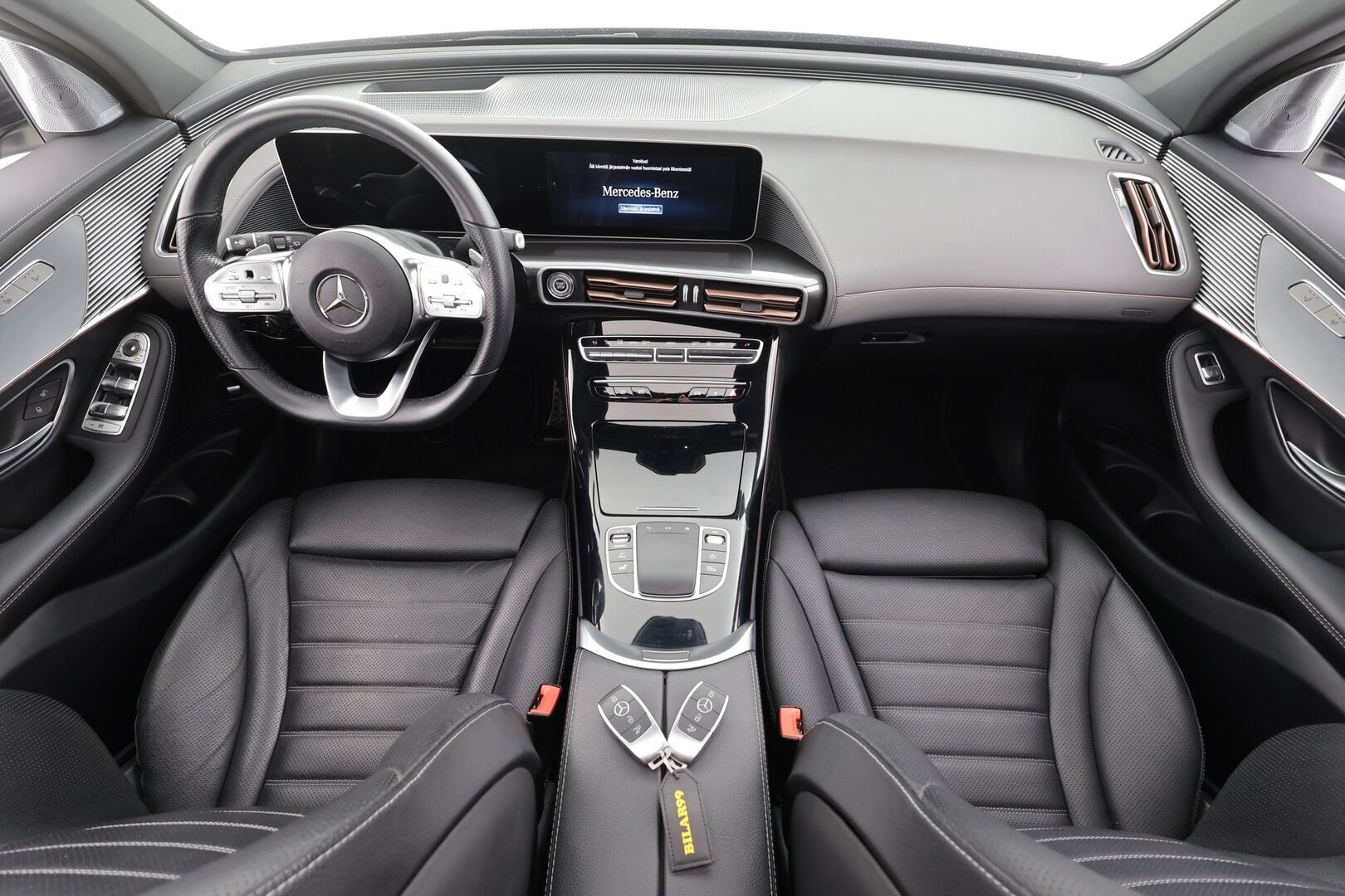 Mercedes-Benz EQC 2020 400 4Matic Edition AMG - | Distronic | Lisälämmitin | Koukku | Burmester | HUD | Osasähköt  Widescreen | LED | Lasikattoluukku | Ilmastoidut&Hierovat Sporttinahat | P.Kamera | Kahdet Renkaat |