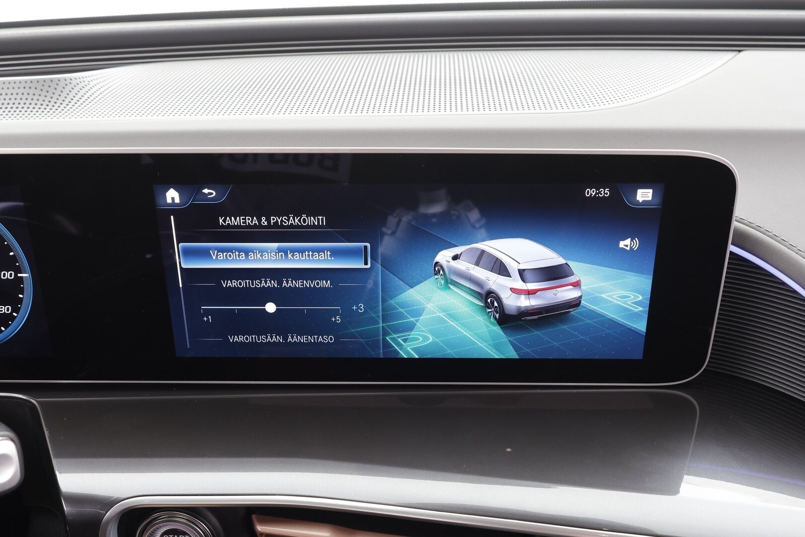 Mercedes-Benz EQC 2020 400 4Matic Edition AMG - | Distronic | Lisälämmitin | Koukku | Burmester | HUD | Osasähköt  Widescreen | LED | Lasikattoluukku | Ilmastoidut&Hierovat Sporttinahat | P.Kamera | Kahdet Renkaat |