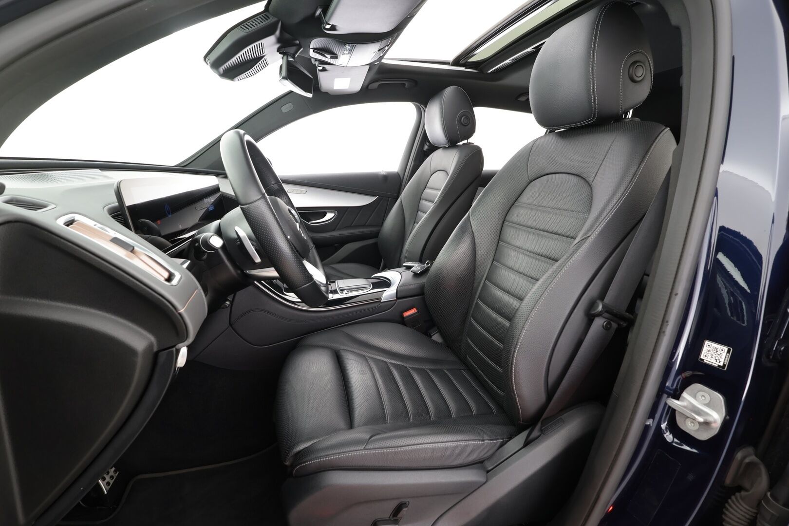 Mercedes-Benz EQC 2020 400 4Matic Edition AMG - | Distronic | Lisälämmitin | Koukku | Burmester | HUD | Osasähköt  Widescreen | LED | Lasikattoluukku | Ilmastoidut&Hierovat Sporttinahat | P.Kamera | Kahdet Renkaat |