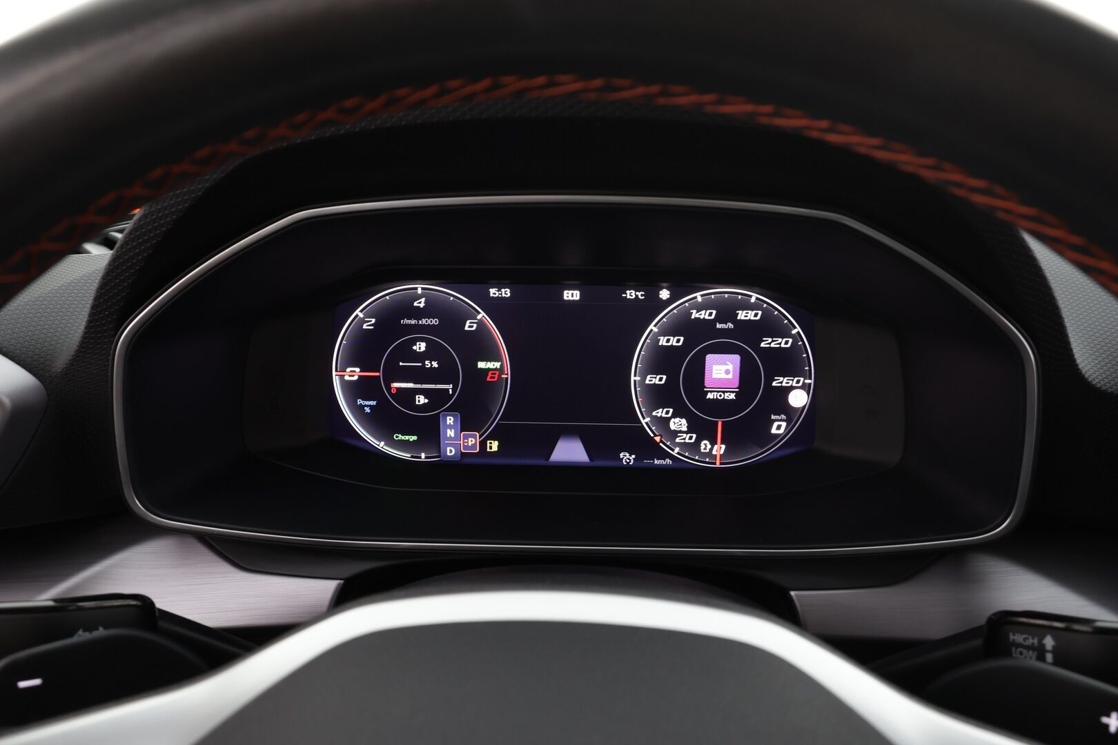 Seat Leon Sportstourer 2021 1.4 PHEV FR DSG * ACC / P.kamera / LED / Navi / KeylessGo / Sähköluukku / Puolinahat * - Kahdet renkaat aluvanteilla