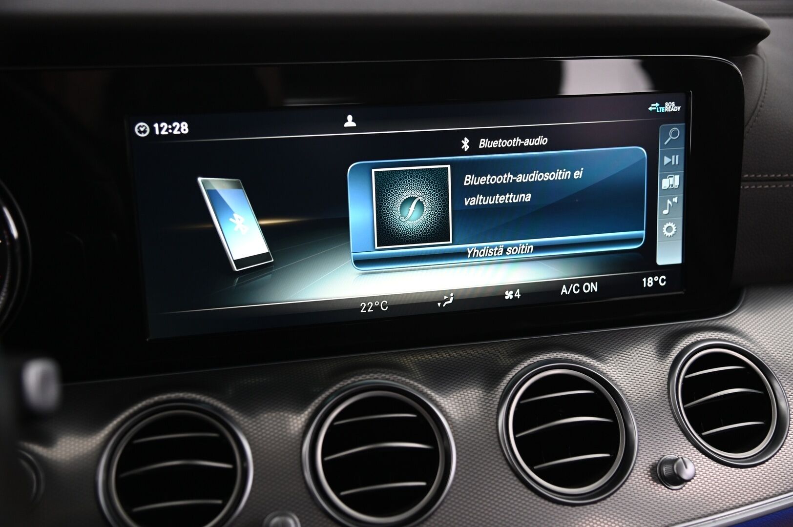 MERCEDES-BENZ E 2019 220 d 4Matic T A Premium Business *DTR+ / Burmester / Nahkapenkit Muistilla / P.Kamera / Apple&Android* - *Juuri huollettu / 2x renkaat & vanteet*