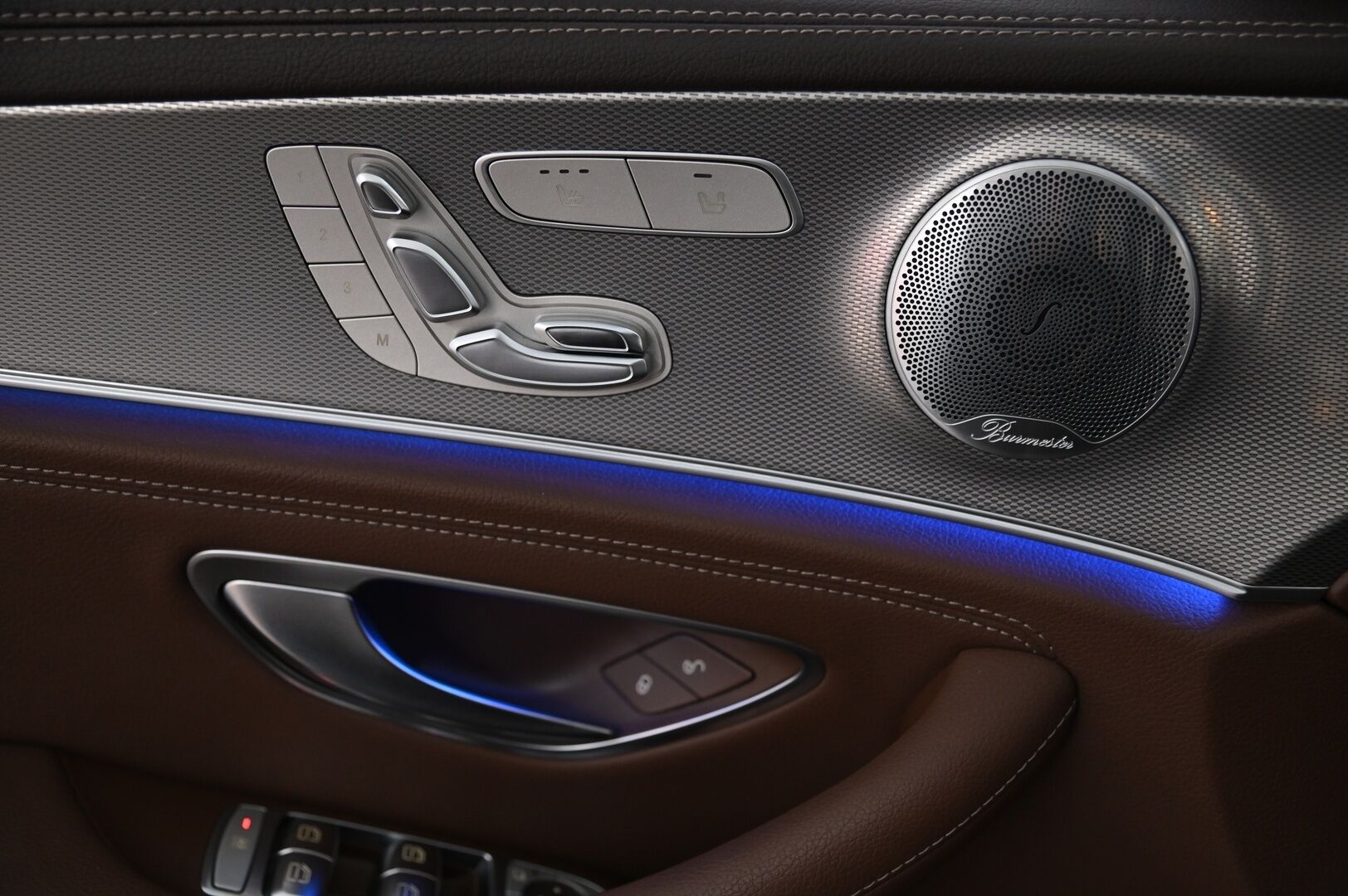 MERCEDES-BENZ E 2019 220 d 4Matic T A Premium Business *DTR+ / Burmester / Nahkapenkit Muistilla / P.Kamera / Apple&Android* - *Juuri huollettu / 2x renkaat & vanteet*