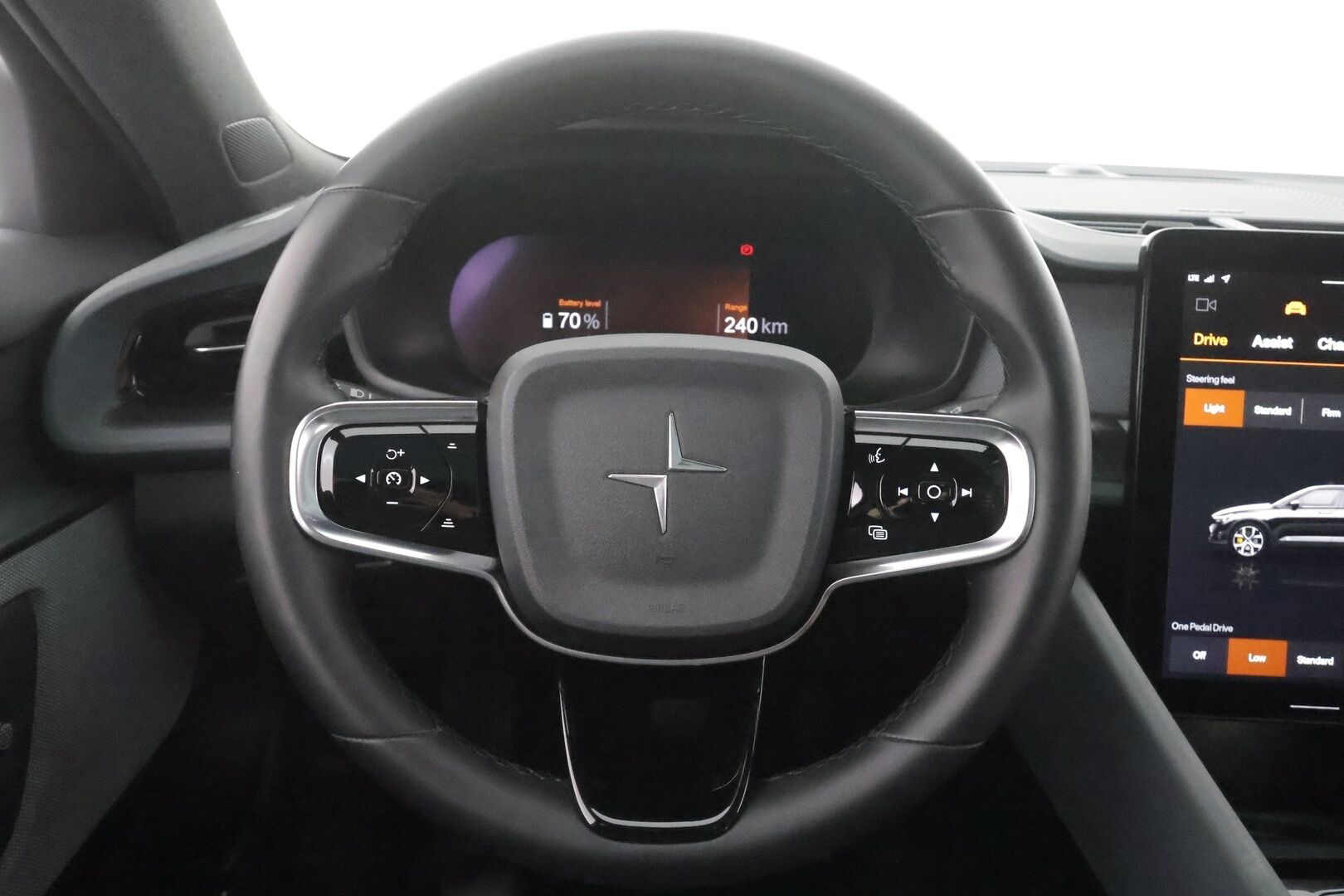 Polestar 2 2021 Launch Edition Performance, 300kW - | Pilot&Plus | Koukku | H&K | ACC | Pixel-LED | 360 | Sporttipenkki Muistilla | Lasikatto | Navi | Kaistavahti | Keyless | 2x Latauskaapelit | Kahdet renkaat aluvanteilla |
