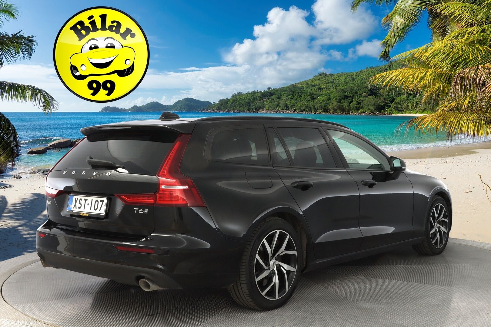 Volvo V60 2020 T6 Twin Engine AWD Momentum * Webasto / ACC / Navi / Ratinlämmitys - Jakohihna vaihdettu 141tkm / Kahdet Volvon omat vanteet / Siisti