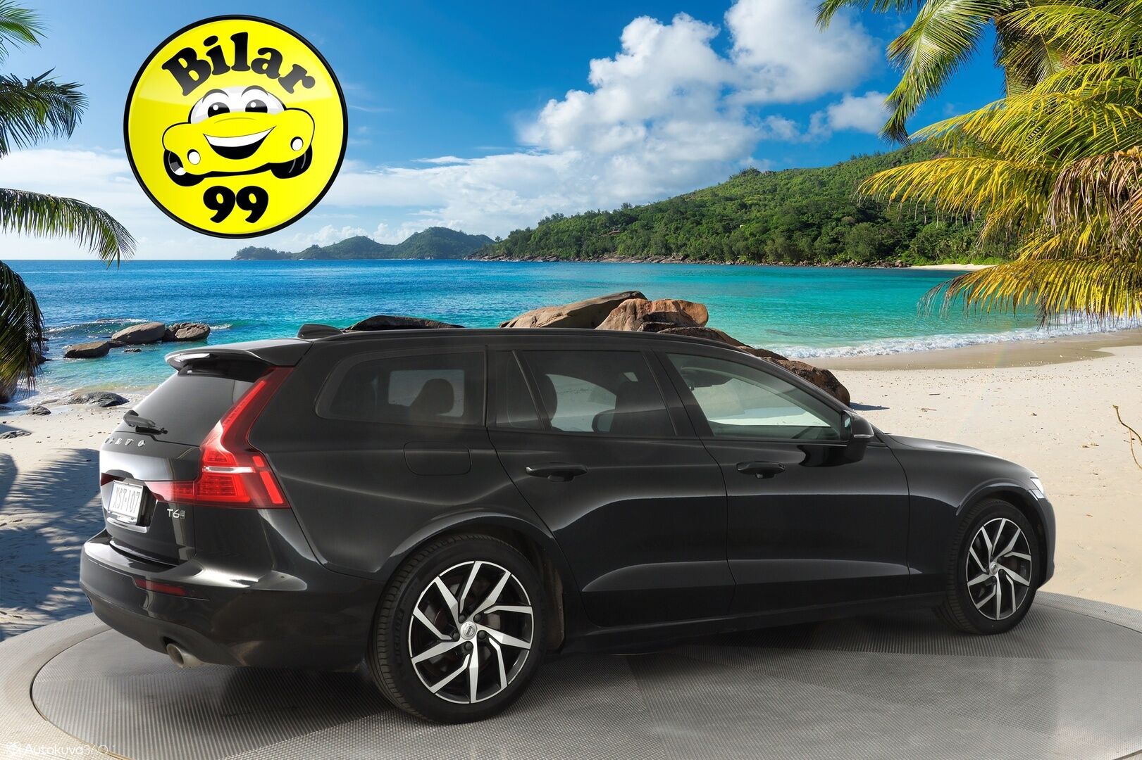 Volvo V60 2020 T6 Twin Engine AWD Momentum * Webasto / ACC / Navi / Ratinlämmitys - Jakohihna vaihdettu 141tkm / Kahdet Volvon omat vanteet / Siisti