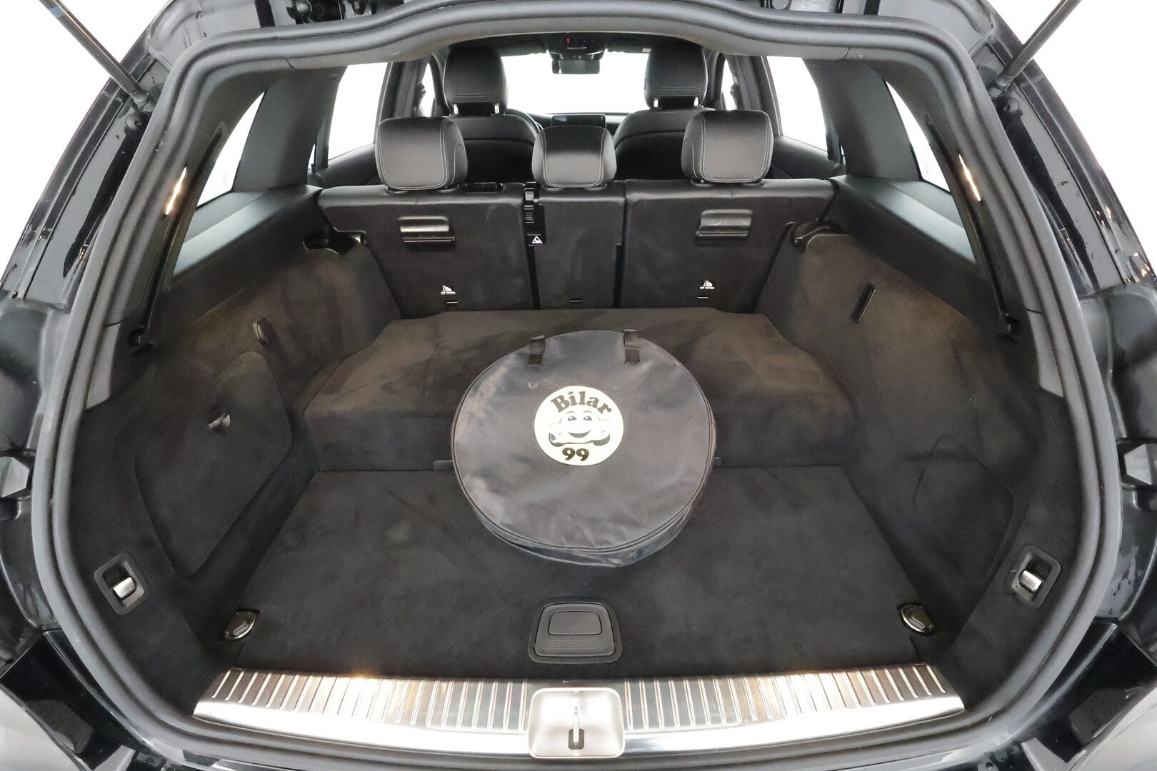 MERCEDES-BENZ C 2020 300 de T A Business AMG Edition EQ Power * Distronic+ / Multibeam LED / Peruutuskamera / Vetokoukku / Navi / Sporttipenkit - Akku kuntotarkastettu / Nahka-Alcantara / Juuri tullut Tampereelle!