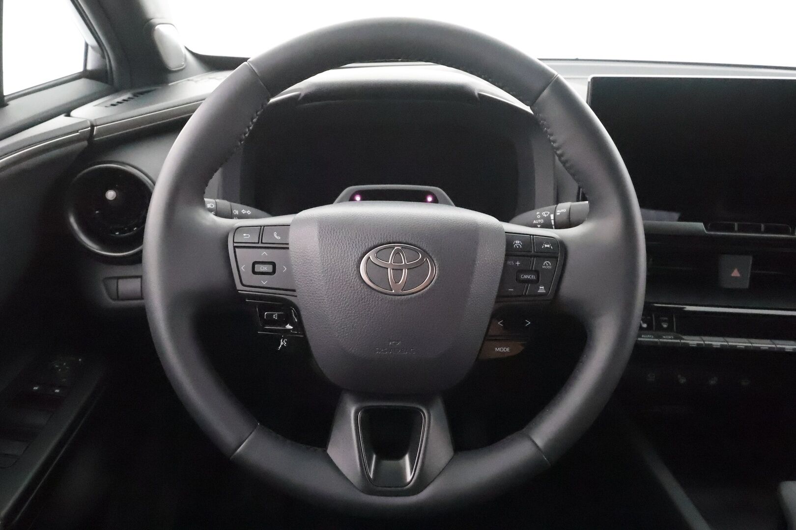 Toyota C-HR 2024 2,0 Plug-in Hybrid Premiere Edition - | JBL | Lasikatto | HUD | ACC | LED | 360 | Sähköpenkki | Kaistavahti | Katveavustin | Navi | Keyless | 1-om Suomi-auto | Kahdet renkaat | Merkkihuollot | 2x Latauskaapelit |