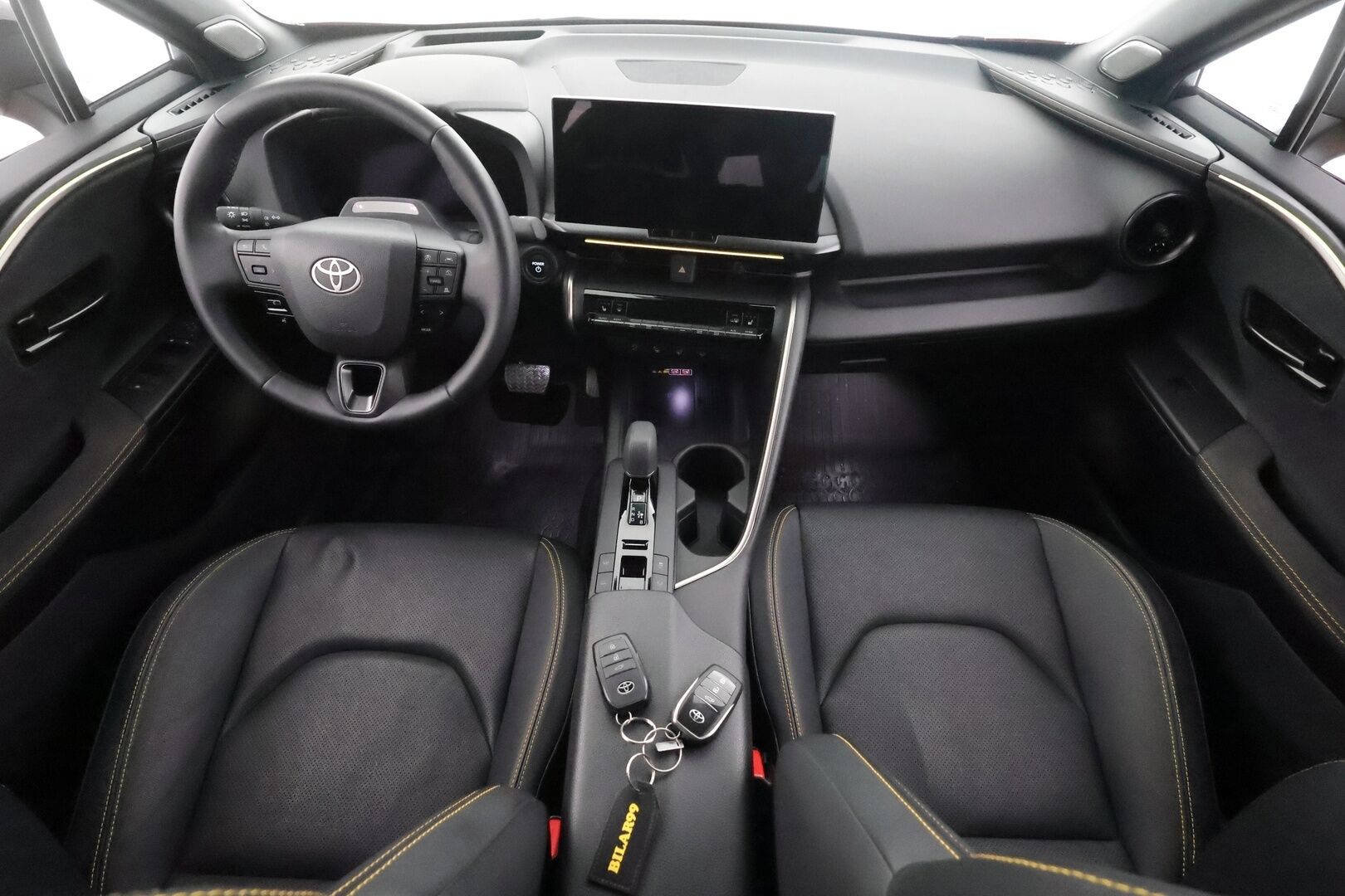 Toyota C-HR 2024 2,0 Plug-in Hybrid Premiere Edition - | JBL | Lasikatto | HUD | ACC | LED | 360 | Sähköpenkki | Kaistavahti | Katveavustin | Navi | Keyless | 1-om Suomi-auto | Kahdet renkaat | Merkkihuollot | 2x Latauskaapelit |