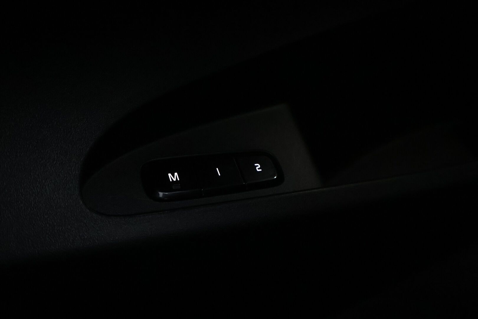 POLESTAR 2 2021 Long Range Dual Motor, 300kW, 78kWh / Pilot&Plus Paketti / Adapt.Vakkari / 360° Kamera / Harman&Kardon / Lasikatto / KeylessGo* - Merkkihuollettu / 2x Polestar Aluvanteet!