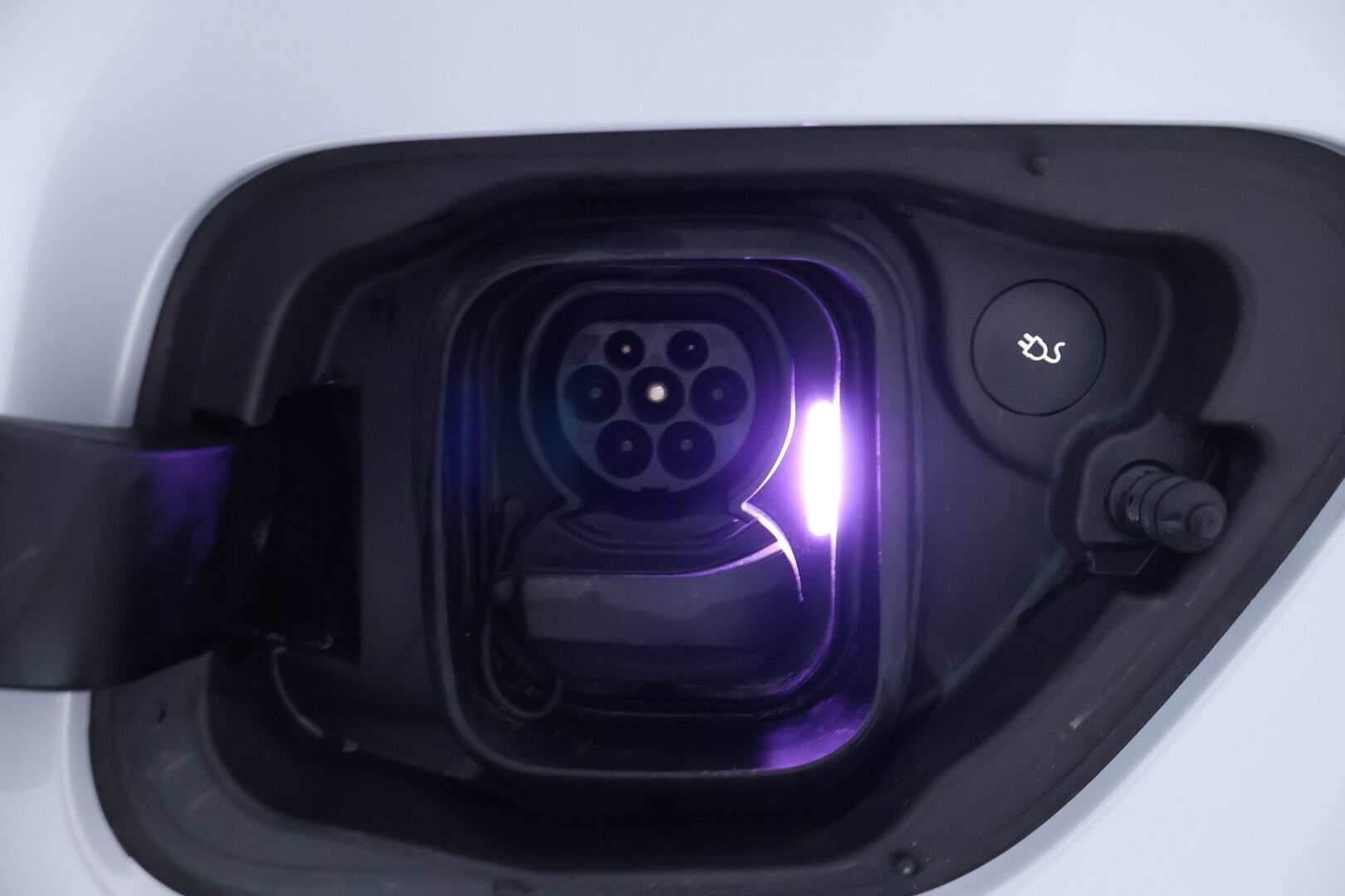 POLESTAR 2 2021 Long Range Dual Motor, 300kW, 78kWh / Pilot&Plus Paketti / Adapt.Vakkari / 360° Kamera / Harman&Kardon / Lasikatto / KeylessGo* - Merkkihuollettu / 2x Polestar Aluvanteet!