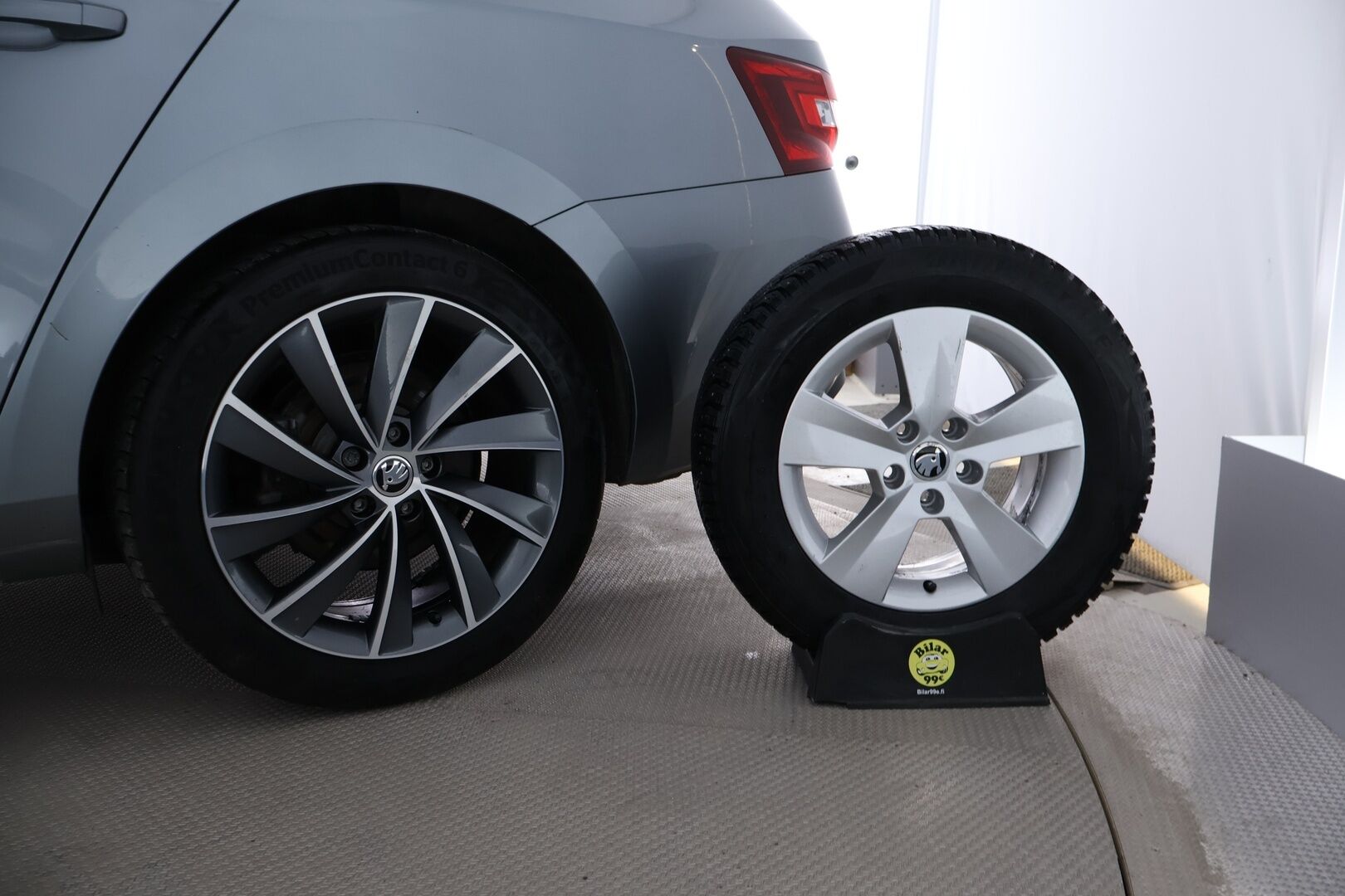 SKODA SUPERB 2019 Combi 2,0 TDI 190 4x4 L&K DSG / Adapt. vakkari / Webasto / Canton / Ilmastoidut muistipenkit / Keyless / Koukku /