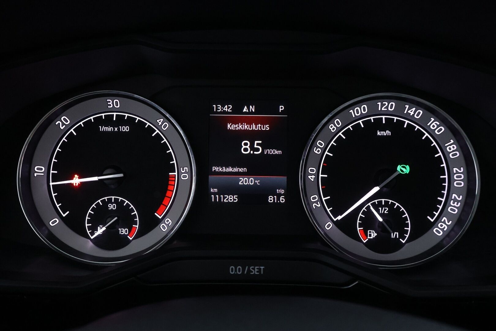 SKODA SUPERB 2019 Combi 2,0 TDI 190 4x4 L&K DSG / Adapt. vakkari / Webasto / Canton / Ilmastoidut muistipenkit / Keyless / Koukku /