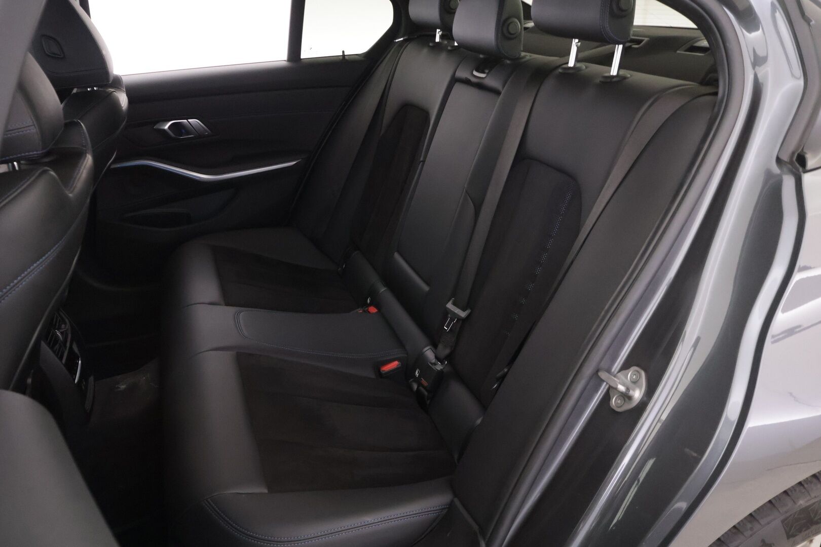 BMW 330 2021 G20 Sedan 330e xDrive* M Sport / Adapt.Vakkari / Hifit / Comfort Access / Peruutuskamera / Nahka-Alcantara * - HULLU BLACKWEEK KORKOTARJOUS 2,49%