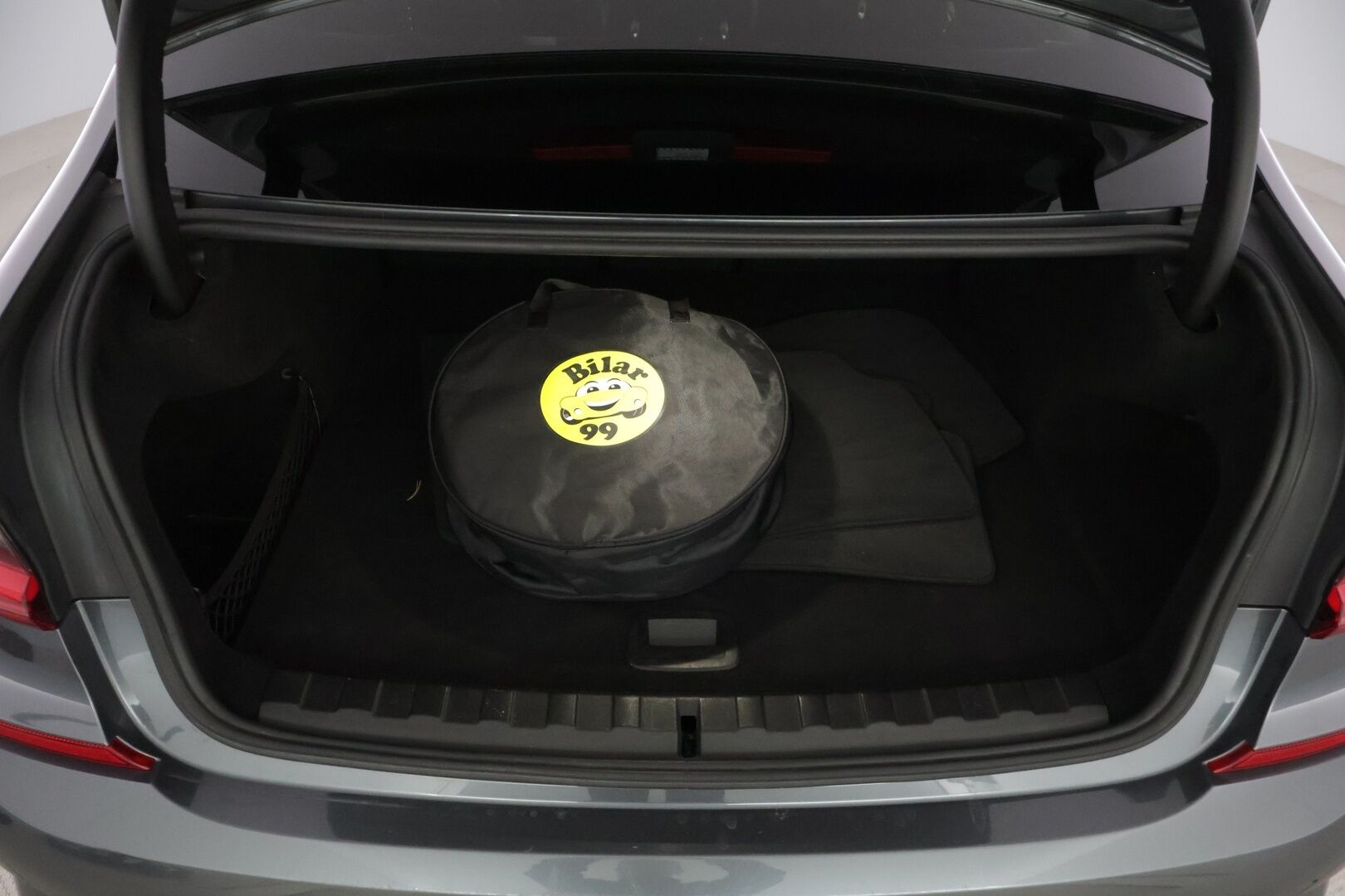 BMW 330 2021 G20 Sedan 330e xDrive* M Sport / Adapt.Vakkari / Hifit / Comfort Access / Peruutuskamera / Nahka-Alcantara * - HULLU BLACKWEEK KORKOTARJOUS 2,49%