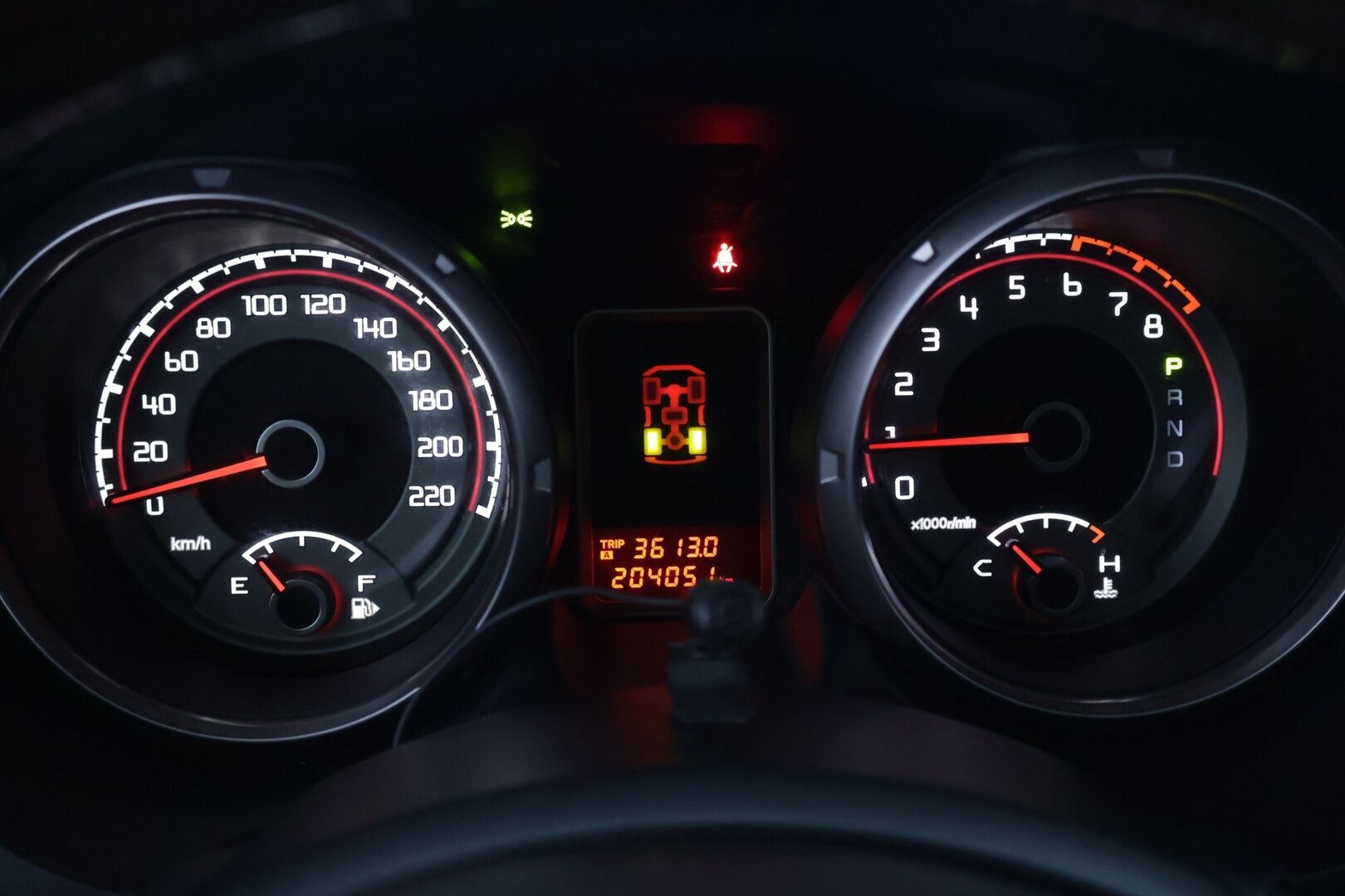 Mitsubishi Pajero 2012 3.5 V6 Aut. 7P - Harvinainen 3.5 V6 -bensakone – näitä on Euroopassa todella vähän! | Huippusiisti | Juuri huollettu – seuraava huolto 06/2027 | Vakionopeudensäädin | 7-paikkainen | Vetokoukku | Jakopää tehty 04/2025 