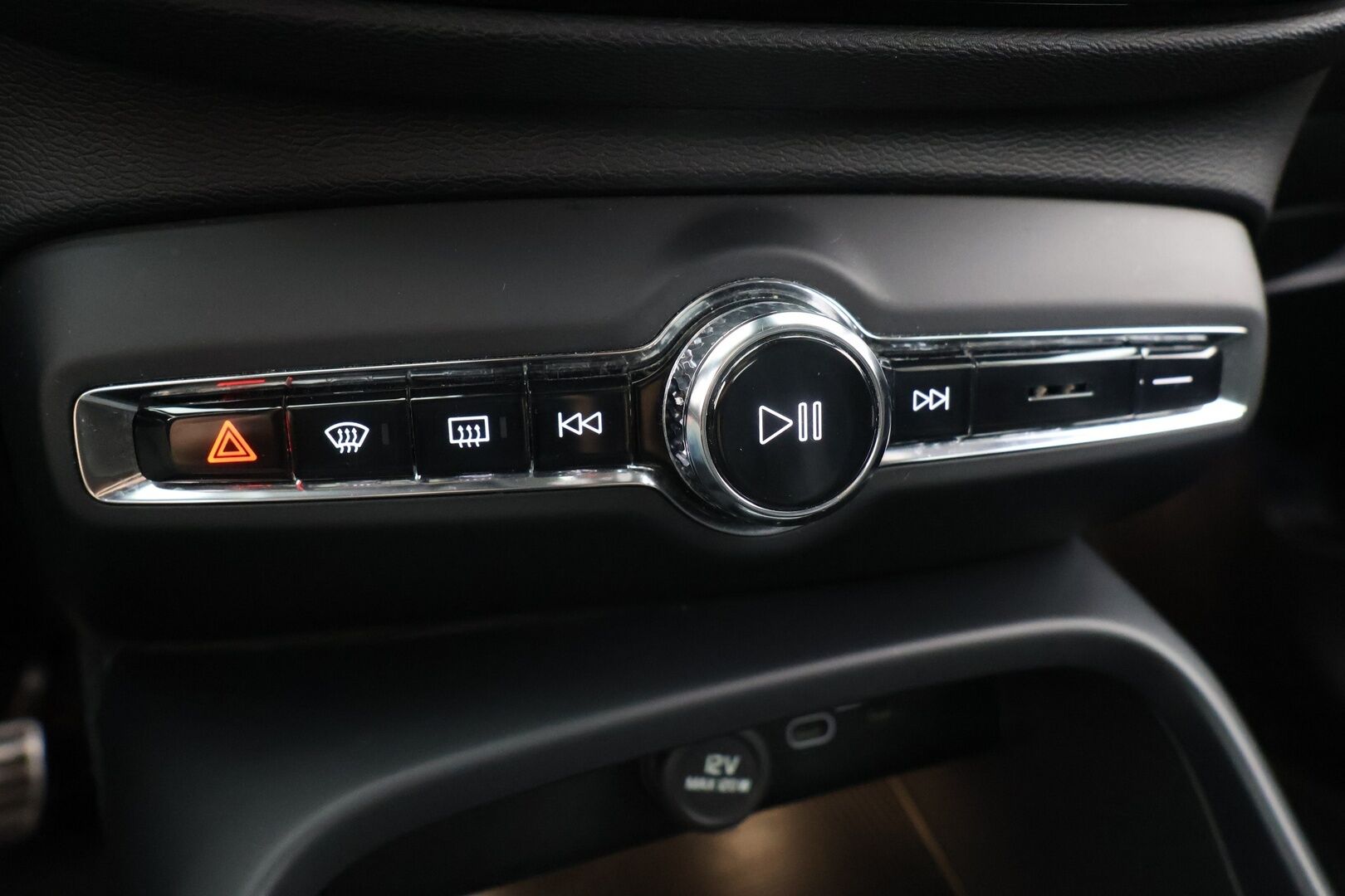 Volvo XC40 2021 P8 Recharge R-Design AWD aut. - ACC | Pilot Assist | BLIS | LED | VOC 