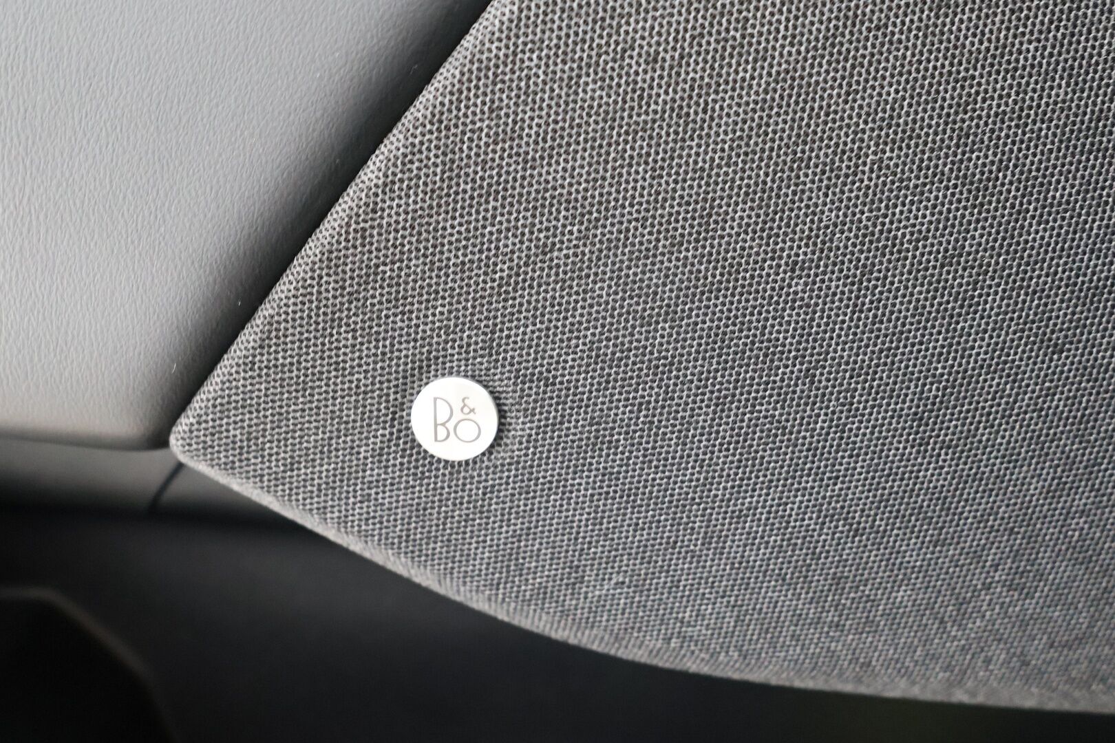 FORD MUSTANG MACH-E 2021 75kWh / Adapt.Vakkari / Lasikatto / B&O / 360° Kamera / Nahkasisusta / Muistipenkki / Koukku /