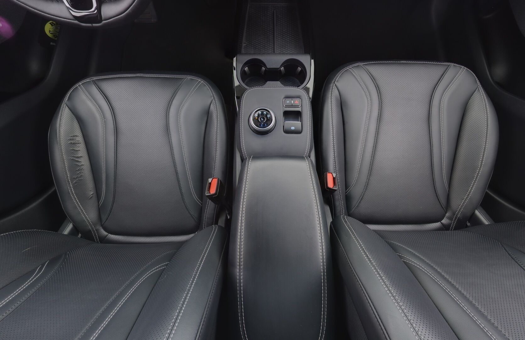 FORD MUSTANG MACH-E 2021 75kWh / Adapt.Vakkari / Lasikatto / B&O / 360° Kamera / Nahkasisusta / Muistipenkki / Koukku /