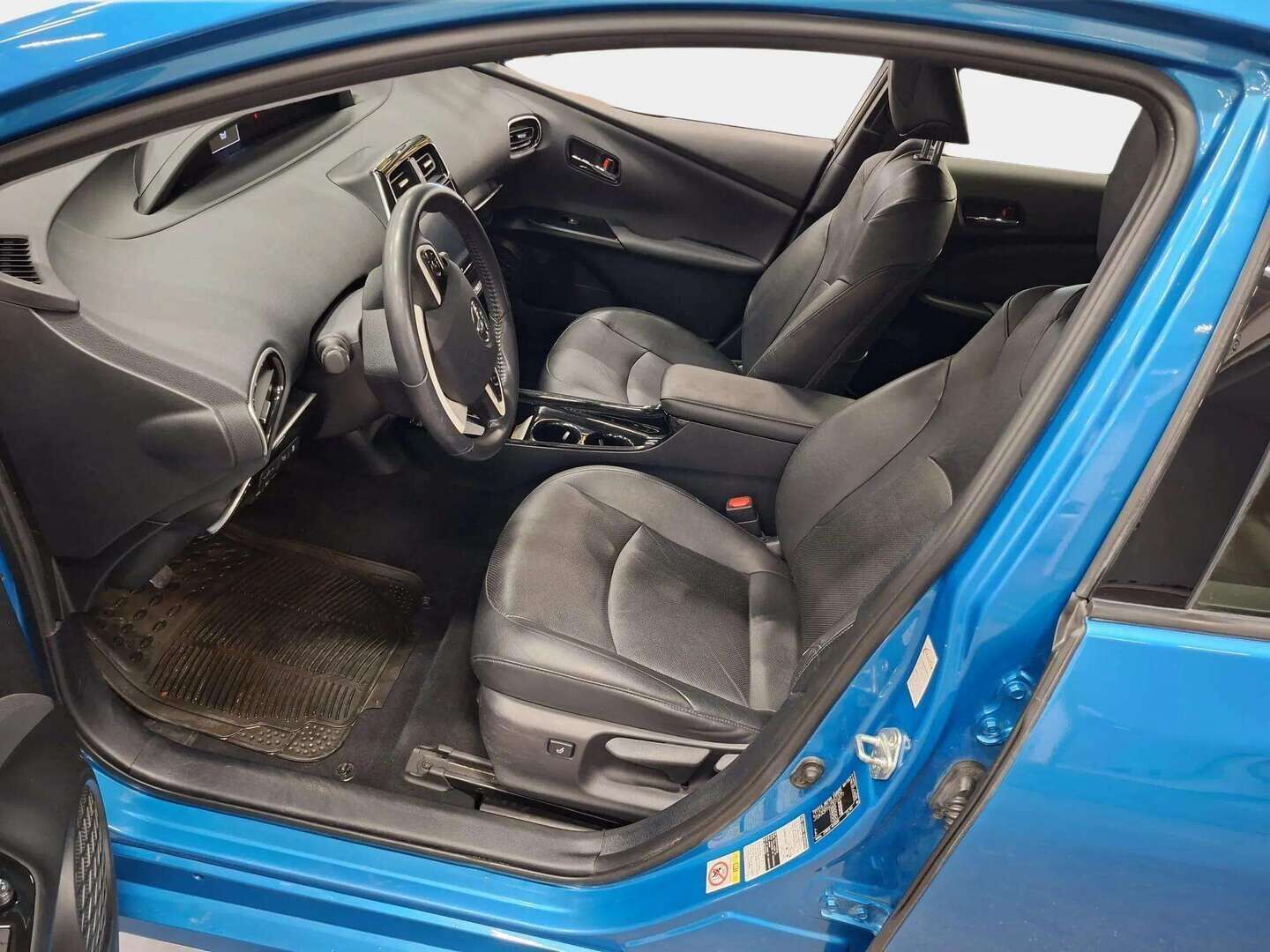 Toyota Prius 2017 Plug-in Hybrid Premium - | JBL Audio | ACC | Digimittari | Keyless | BLIS | Nahkasisusta | Navi | P. Kamera | Tutkat |