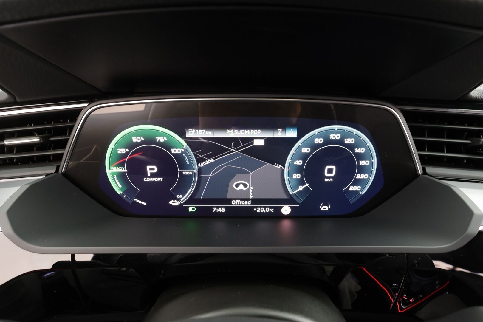 Audi Q8 e-tron 2024 50 quattro Launch Edition - | ACC | Lisälämmitin | Koukku | Ilma-Alusta | Matrix-LED | HUD | Muistipenkki | Keyless | Apple&Android | Merkkihuollettu | Kahdet Renkaat |