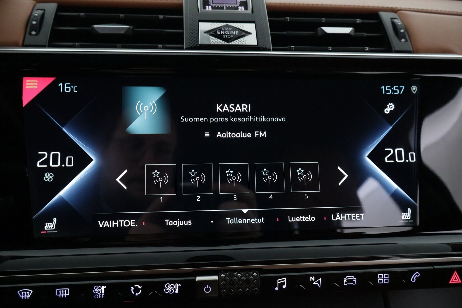 DS 7 2020 Crossback E-Tense Plug-in Hybrid Grand Chic Aut * Hierovat Sähköpenkit Muistilla / ACC / BLISS / Focal Audio System * - Hierovat Sähköpenkit Muistilla / ACC / BLISS / Focal Audio System 