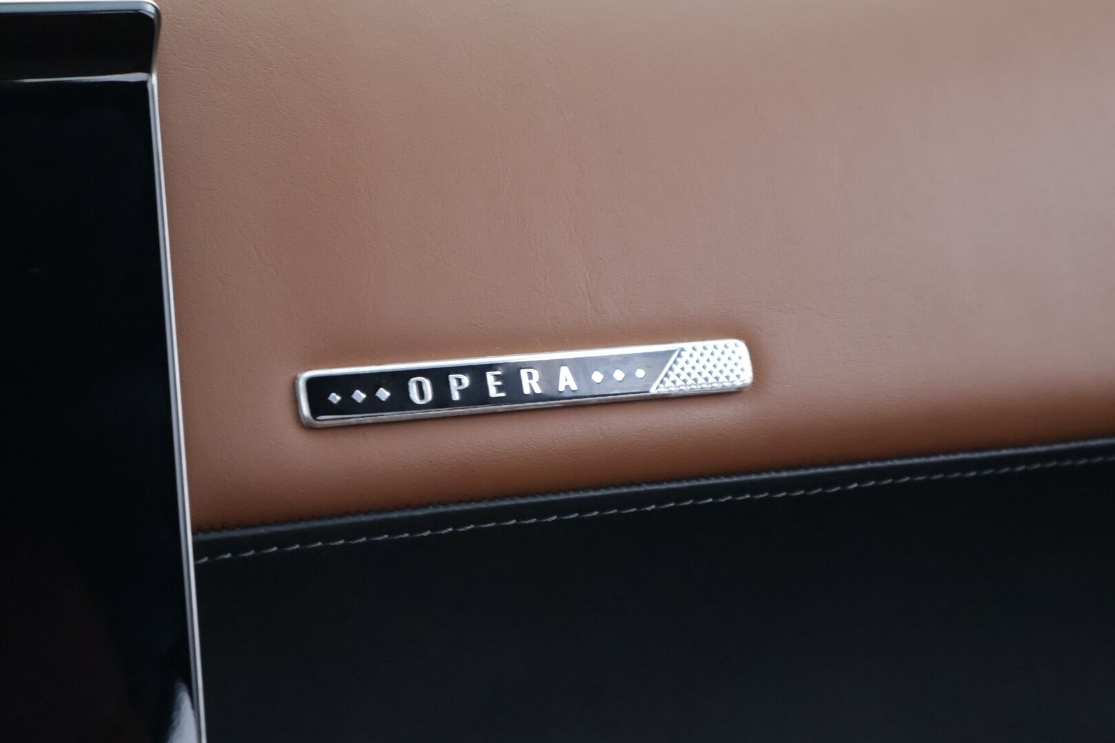 DS 7 Crossback 2020 E-Tense 4x4 Plug-in Hybrid Grand Chic Aut - Hierovat Sähköpenkit Muistilla / ACC / BLISS / Focal Audio System 