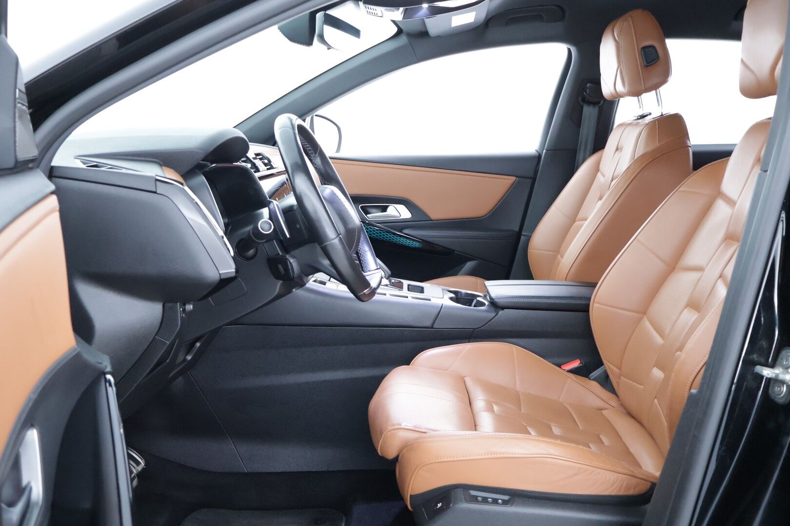 DS 7 Crossback 2020 E-Tense 4x4 Plug-in Hybrid Grand Chic Aut - Hierovat Sähköpenkit Muistilla / ACC / BLISS / Focal Audio System 