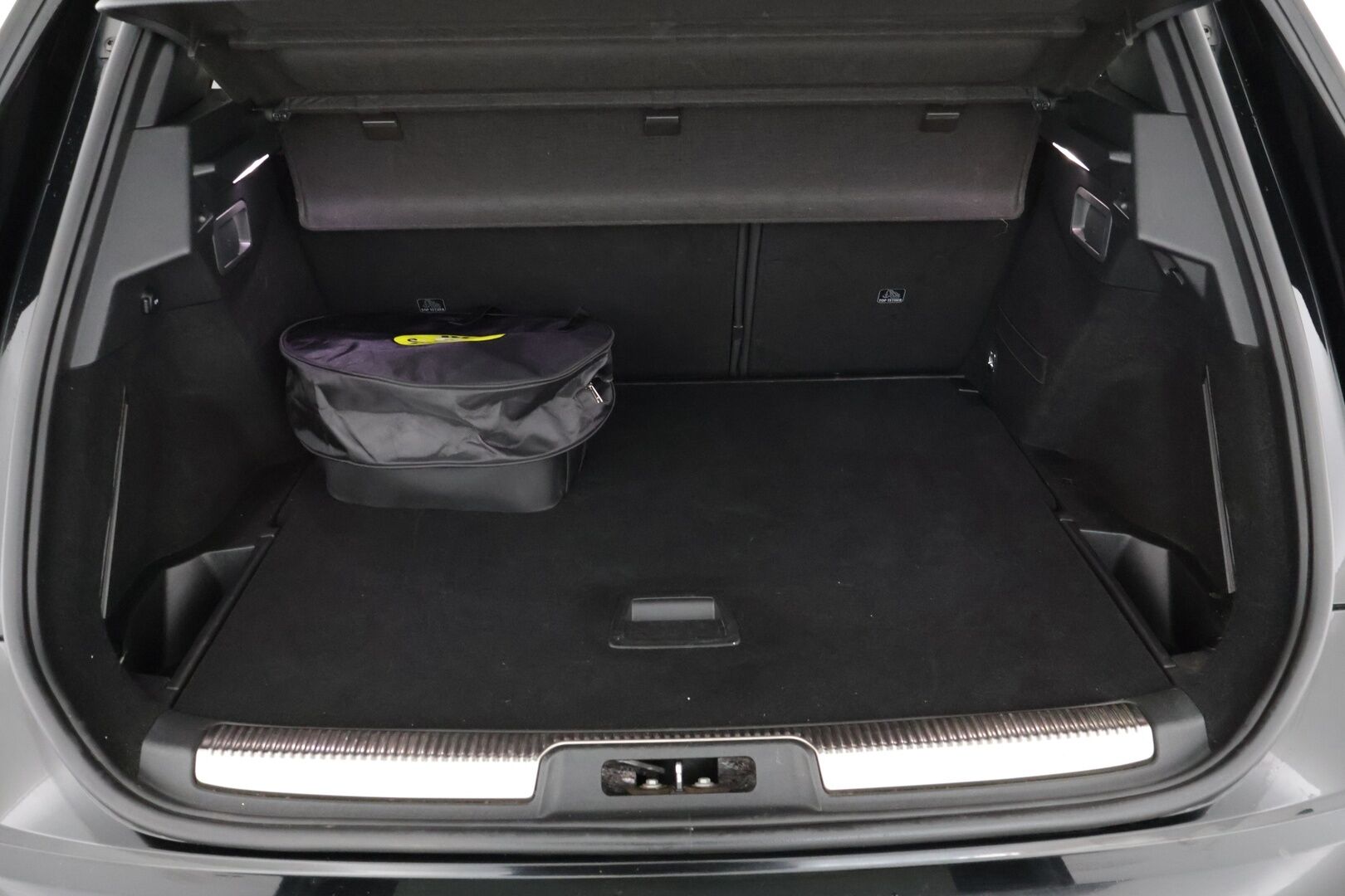 DS 7 Crossback 2020 E-Tense 4x4 Plug-in Hybrid Grand Chic Aut - Hierovat Sähköpenkit Muistilla / ACC / BLISS / Focal Audio System 