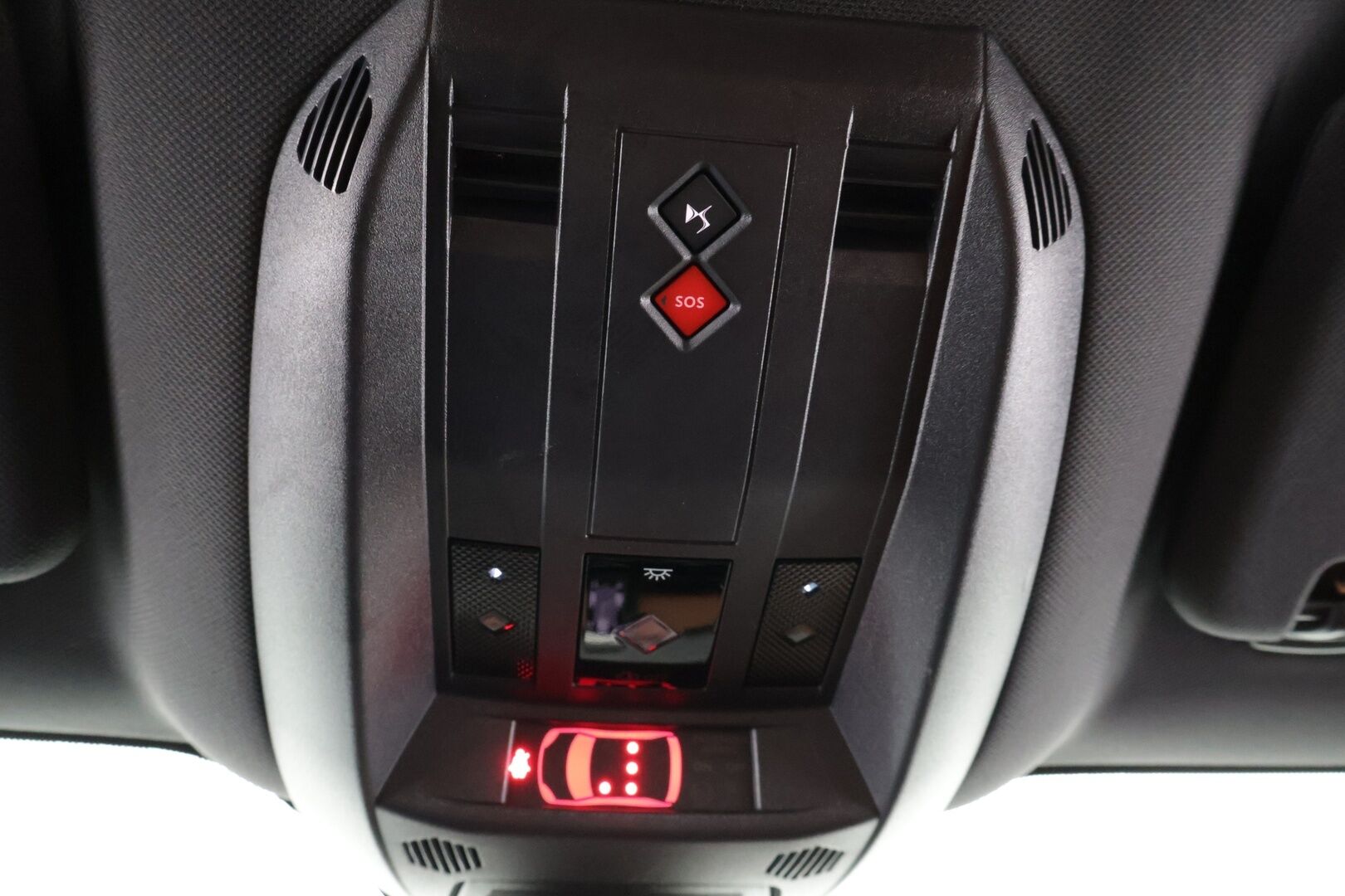 DS 7 Crossback 2020 E-Tense 4x4 Plug-in Hybrid Grand Chic Aut - Hierovat Sähköpenkit Muistilla / ACC / BLISS / Focal Audio System 