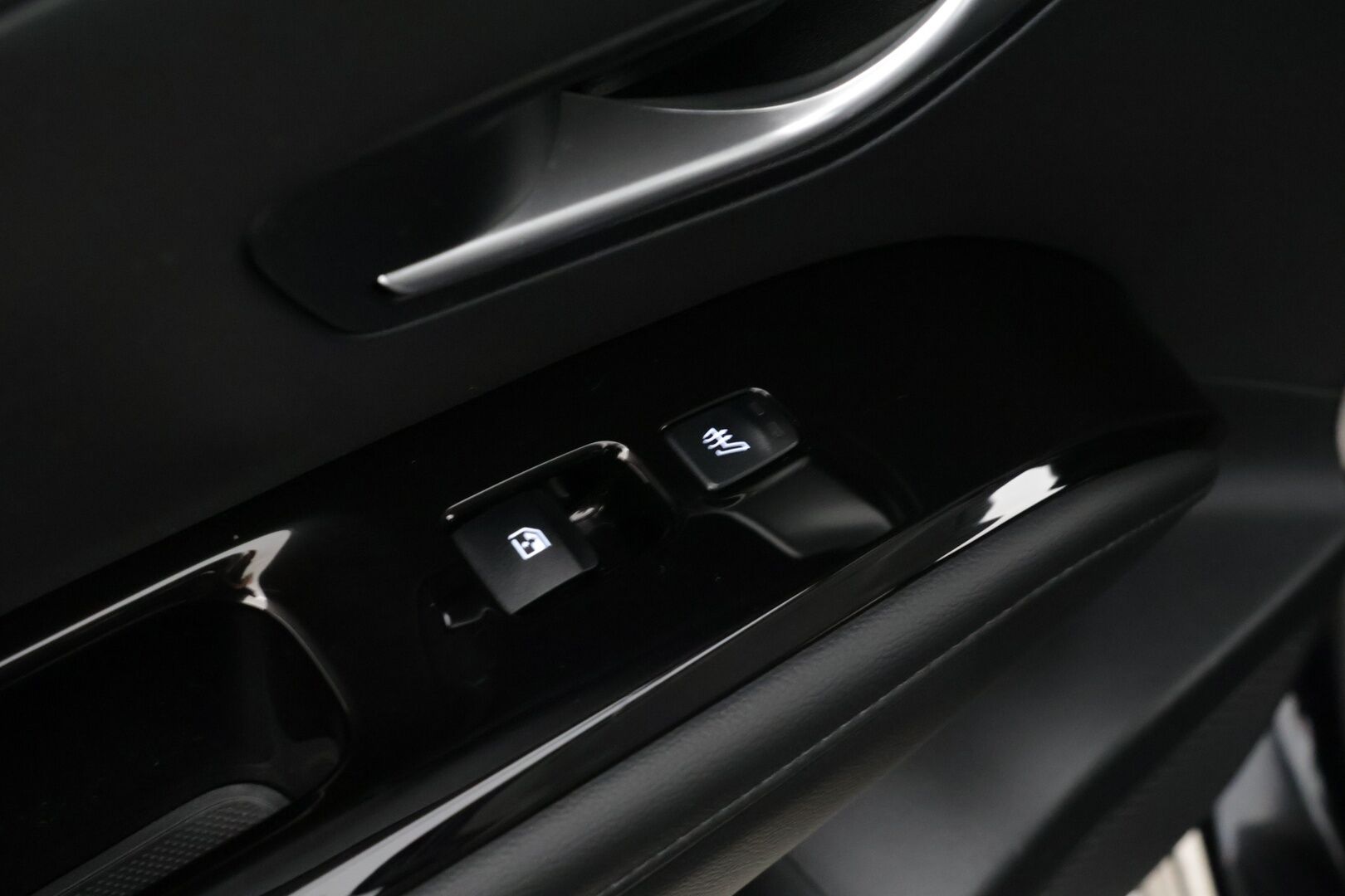 Hyundai Tucson 2022 1.6 T-GDi 180hv Hybrid 4WD Style / Esilämmitys / Ilmastoidut Muistinahat / 360° kamera / Smart Cruise / Koukku / Keyless - 2x alumiinivanteet / Huippurenkaat / Siisti